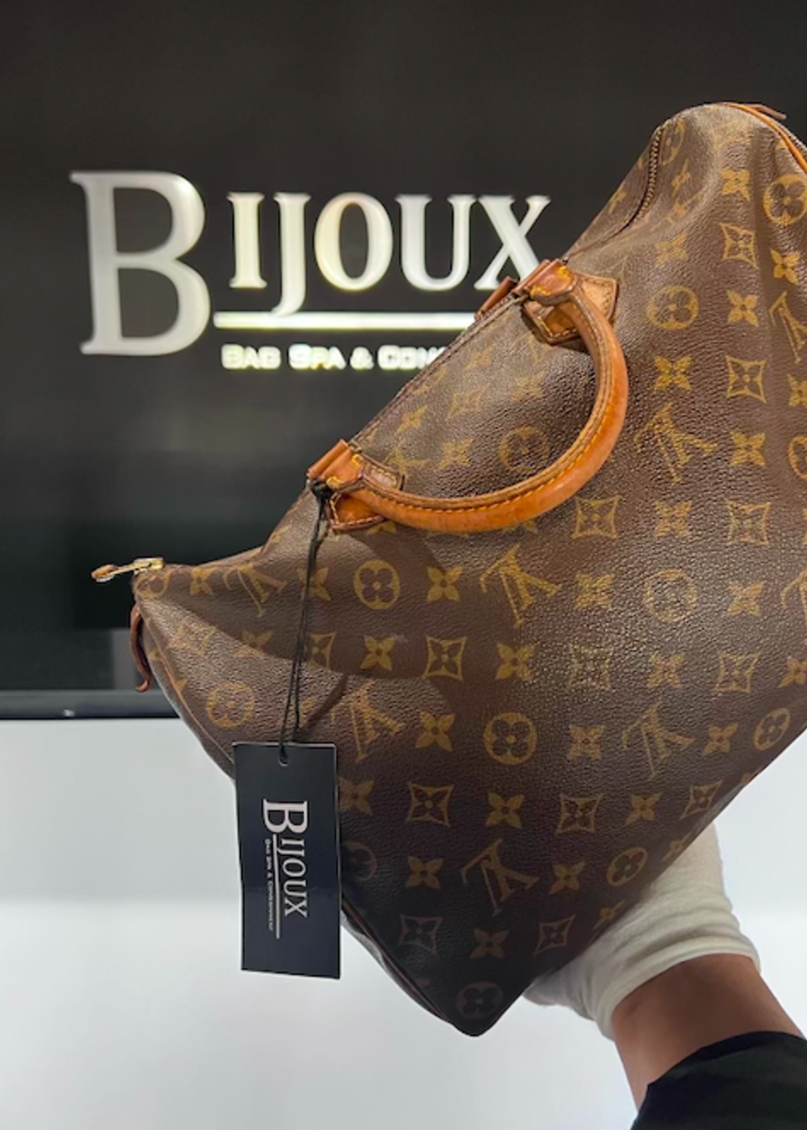 Louis Vuitton SOLD - Louis Vuitton Speedy 35