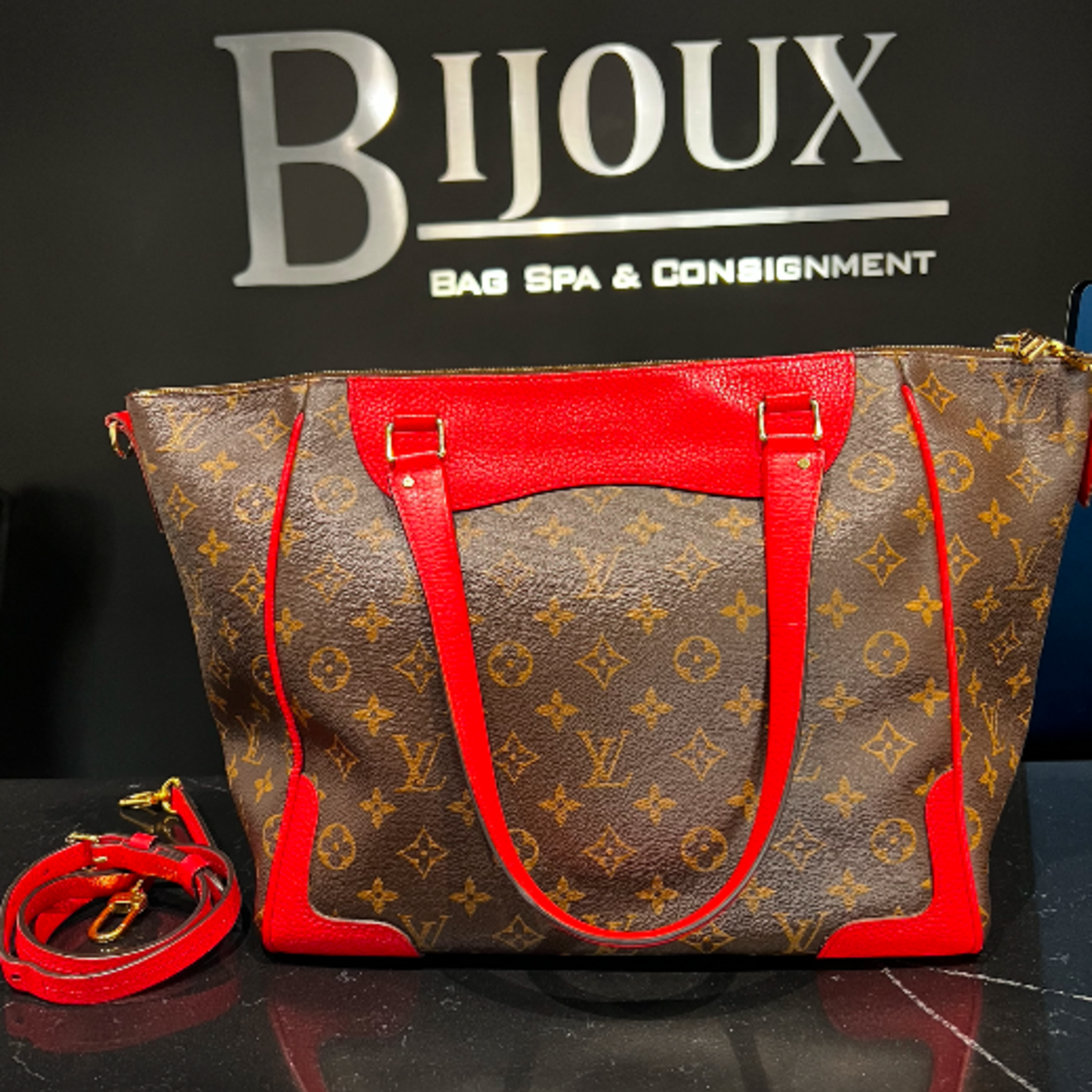Louis Vuitton SOLD - Louis Vuitton Estrella MM