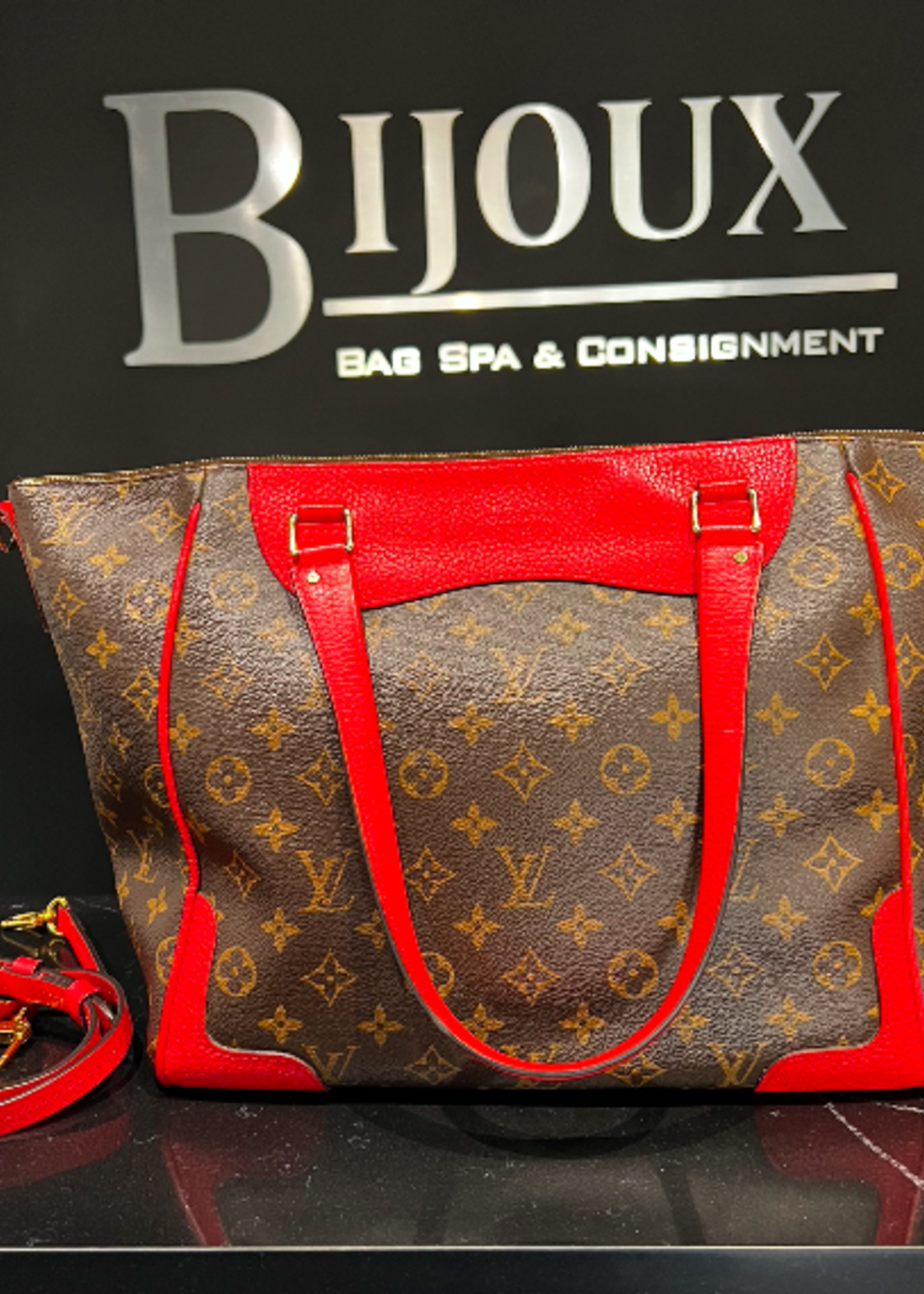 Louis Vuitton SOLD - Louis Vuitton Estrella MM