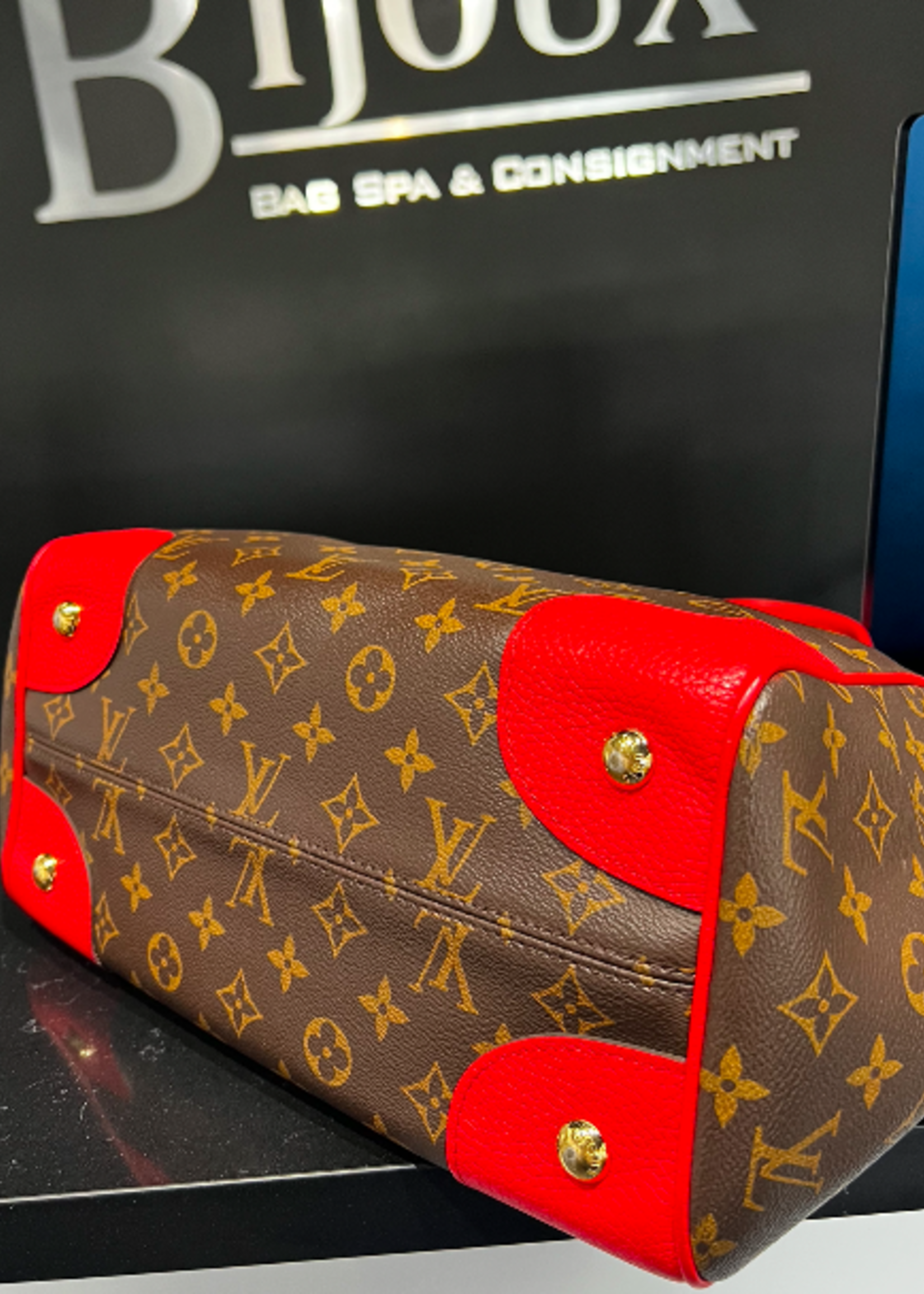 Louis Vuitton SOLD - Louis Vuitton Estrella MM