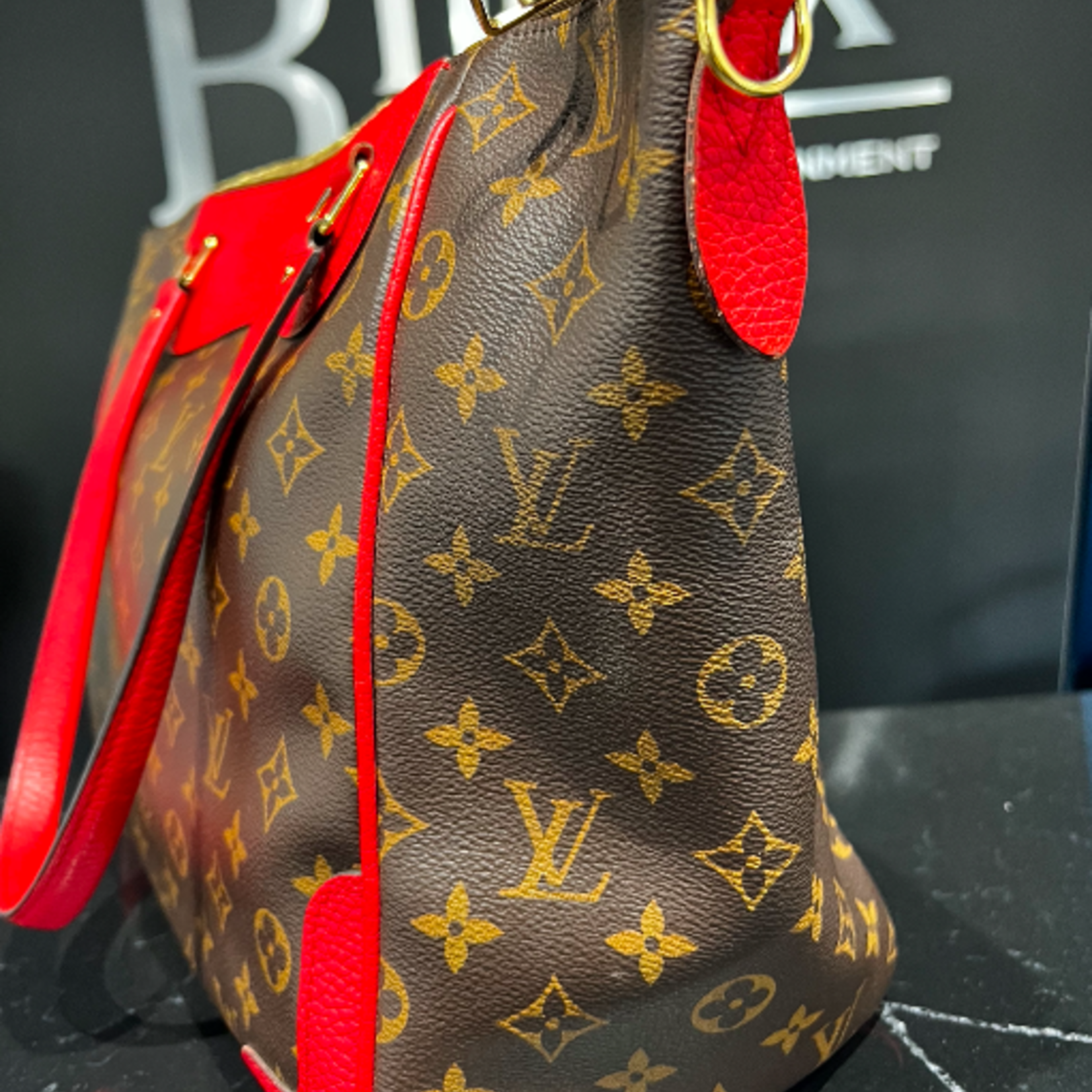 Louis Vuitton SOLD - Louis Vuitton Estrella MM