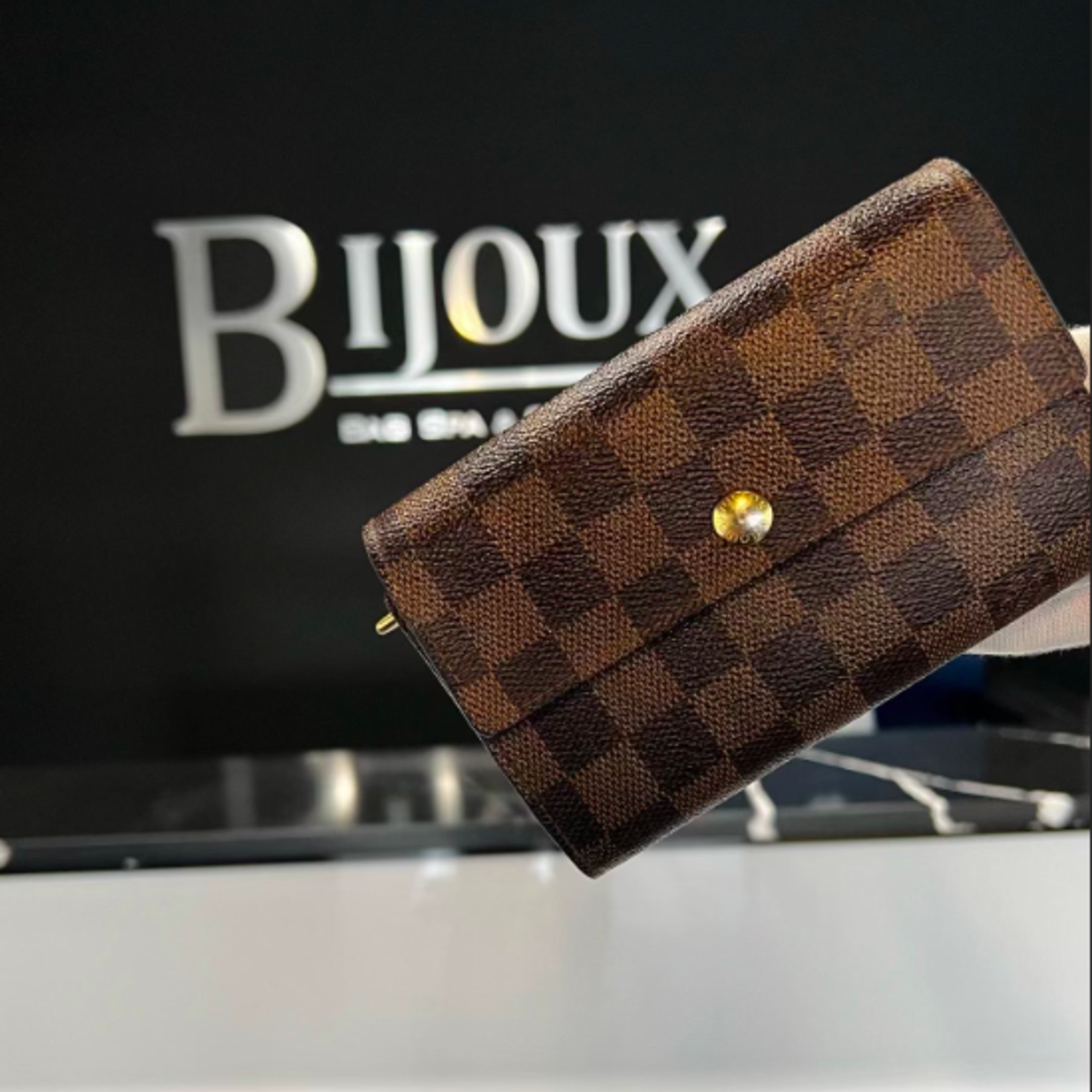 Louis Vuitton Louis Vuitton Damier Ebene Fold Over Wallet