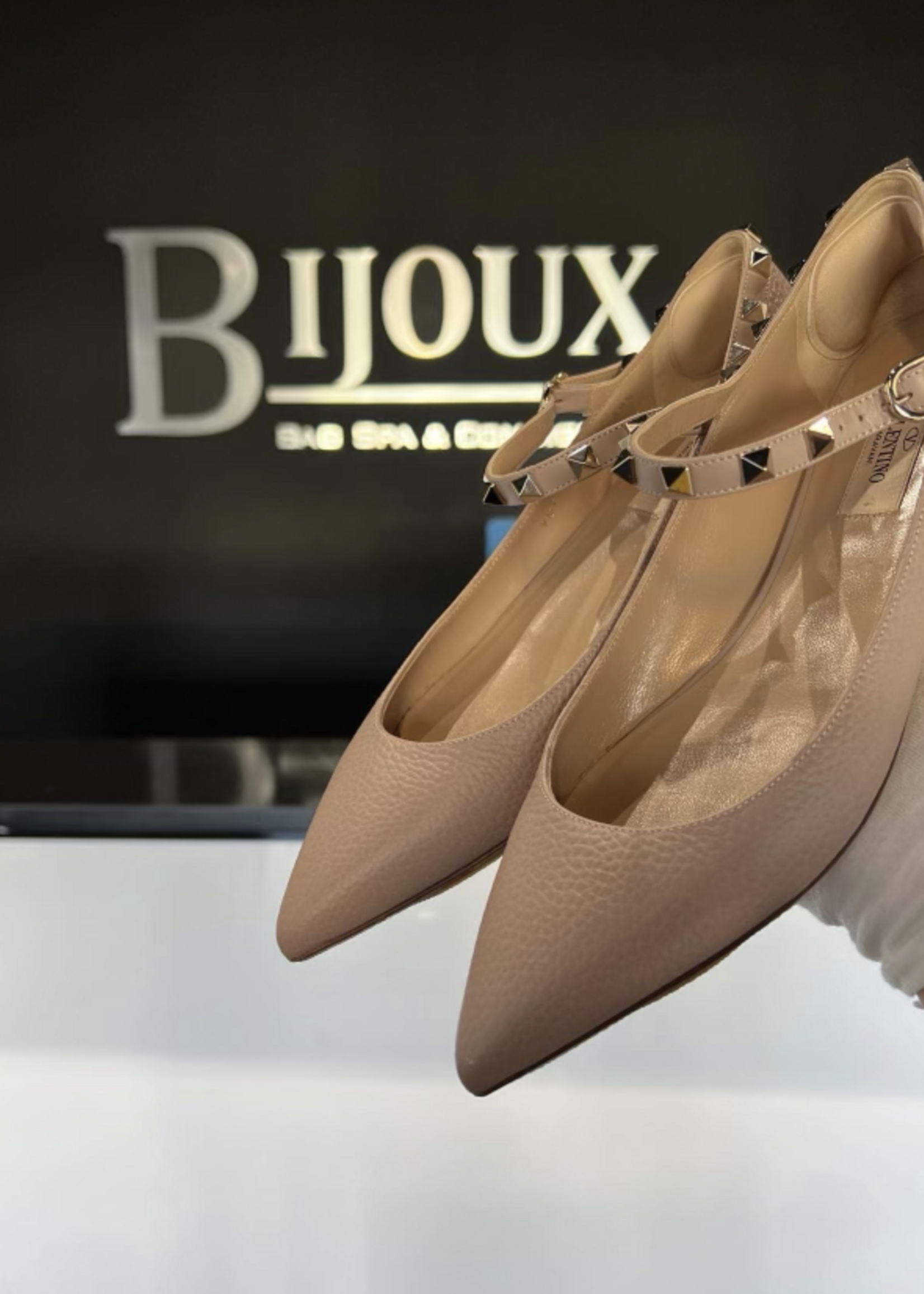 Valentino Valentino Garavani Rockstud Flats- 38.5