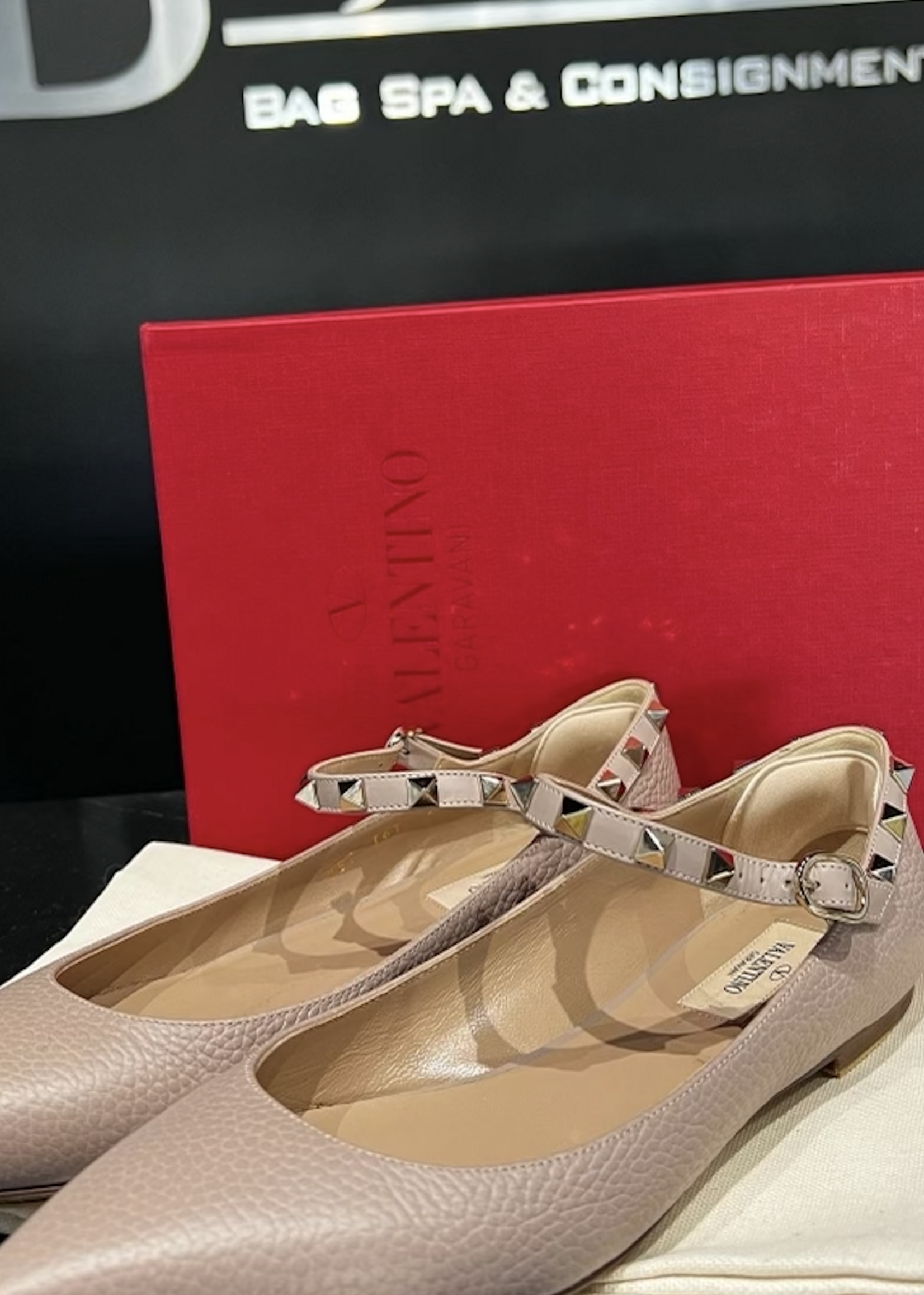 Valentino Valentino Garavani Rockstud Flats- 38.5