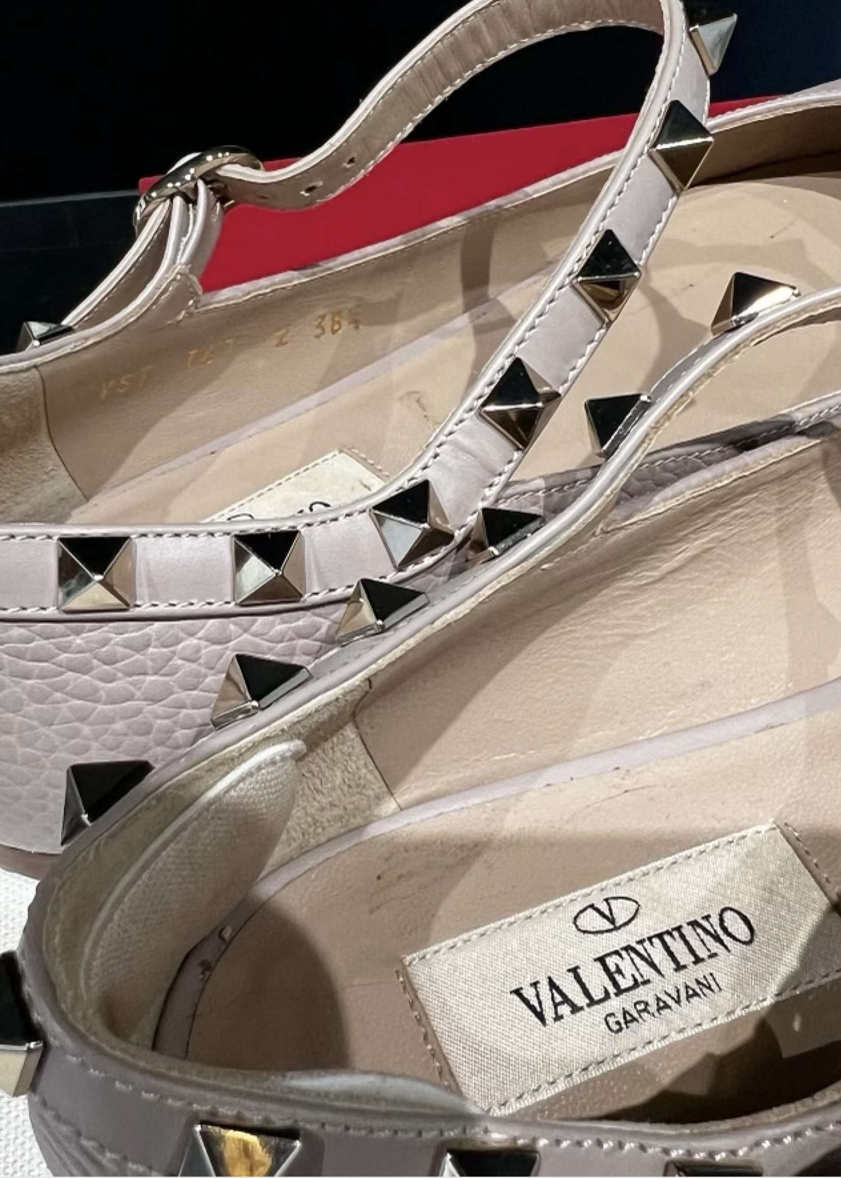 Valentino Valentino Garavani Rockstud Flats- 38.5
