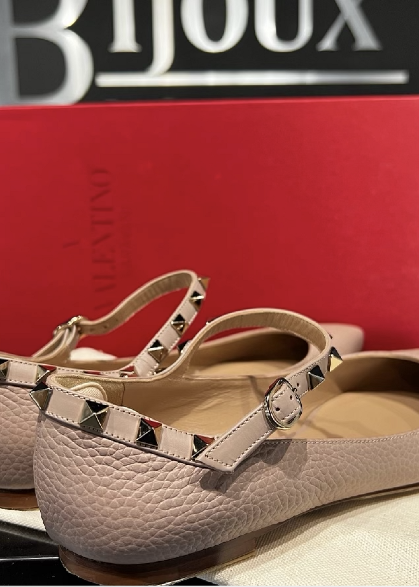 Valentino Valentino Garavani Rockstud Flats- 38.5