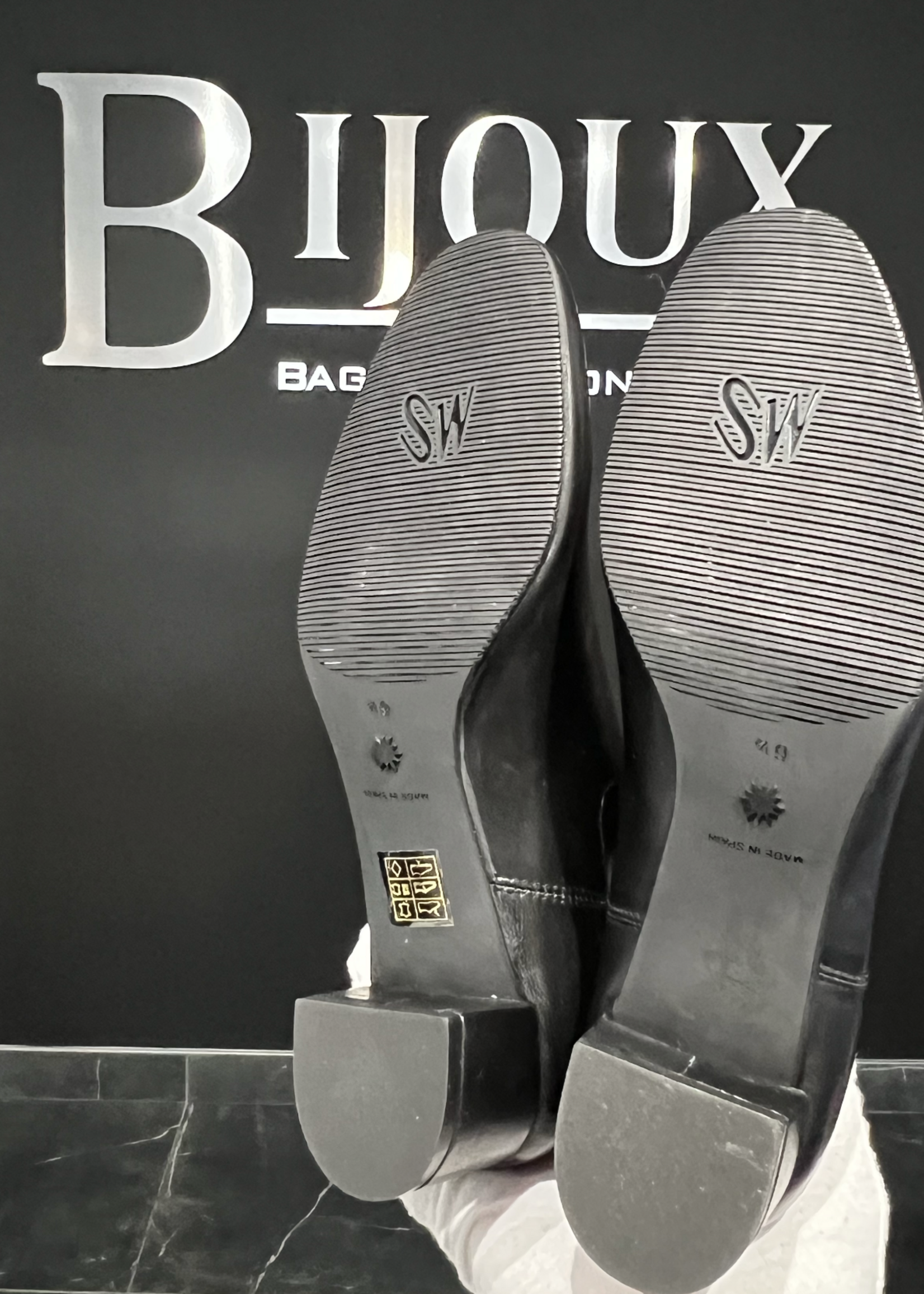 Stuart Weitzman Stuart Weitzman Black Boots Size - 36.5