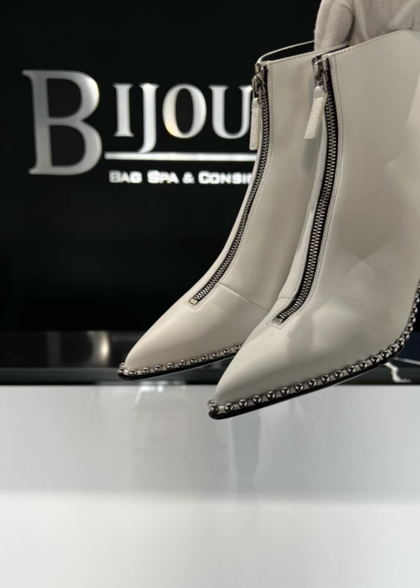 Alexander Wang SOLD - Alexander Wang White Boots Size - 37