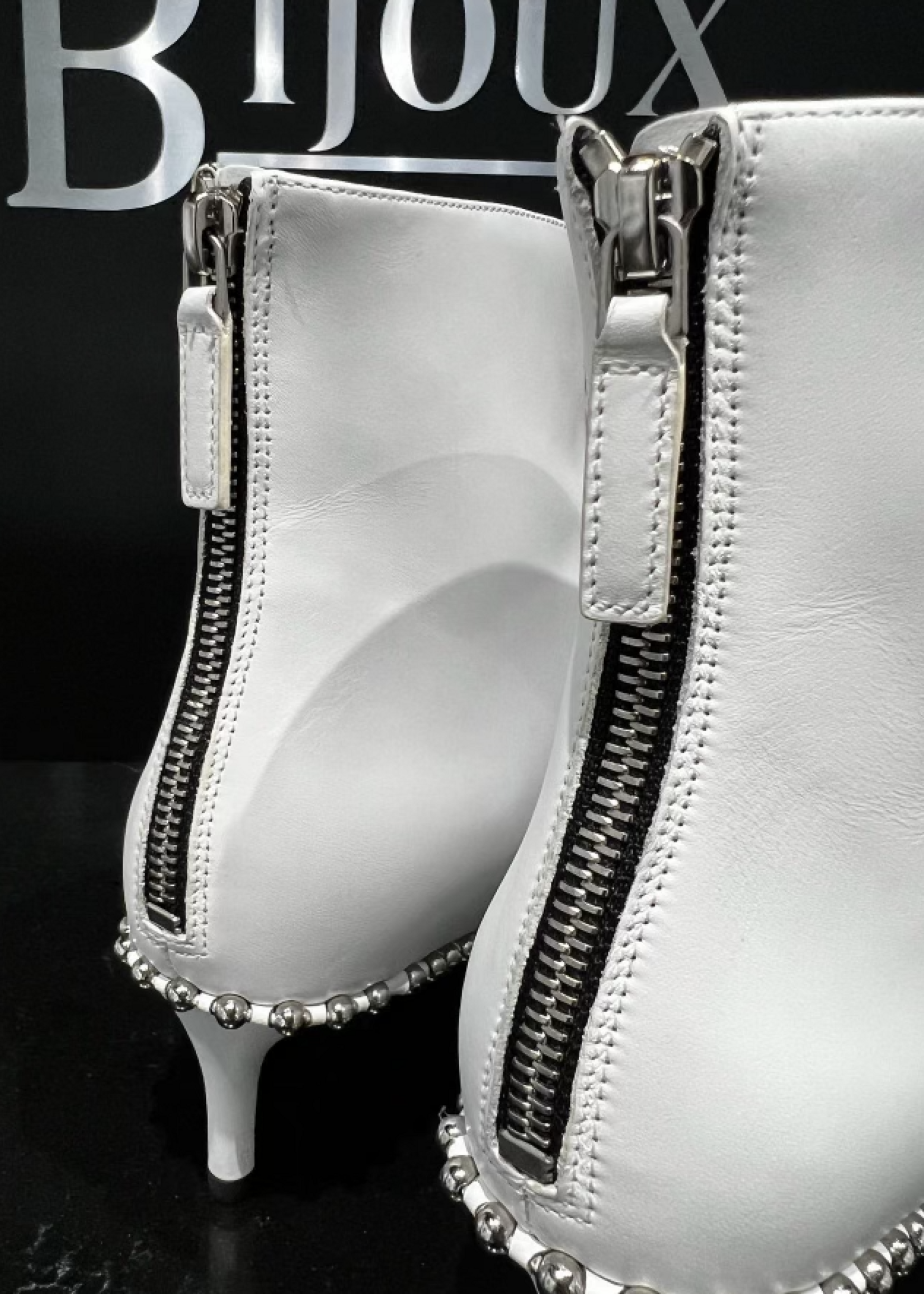 Alexander Wang SOLD - Alexander Wang White Boots Size - 37