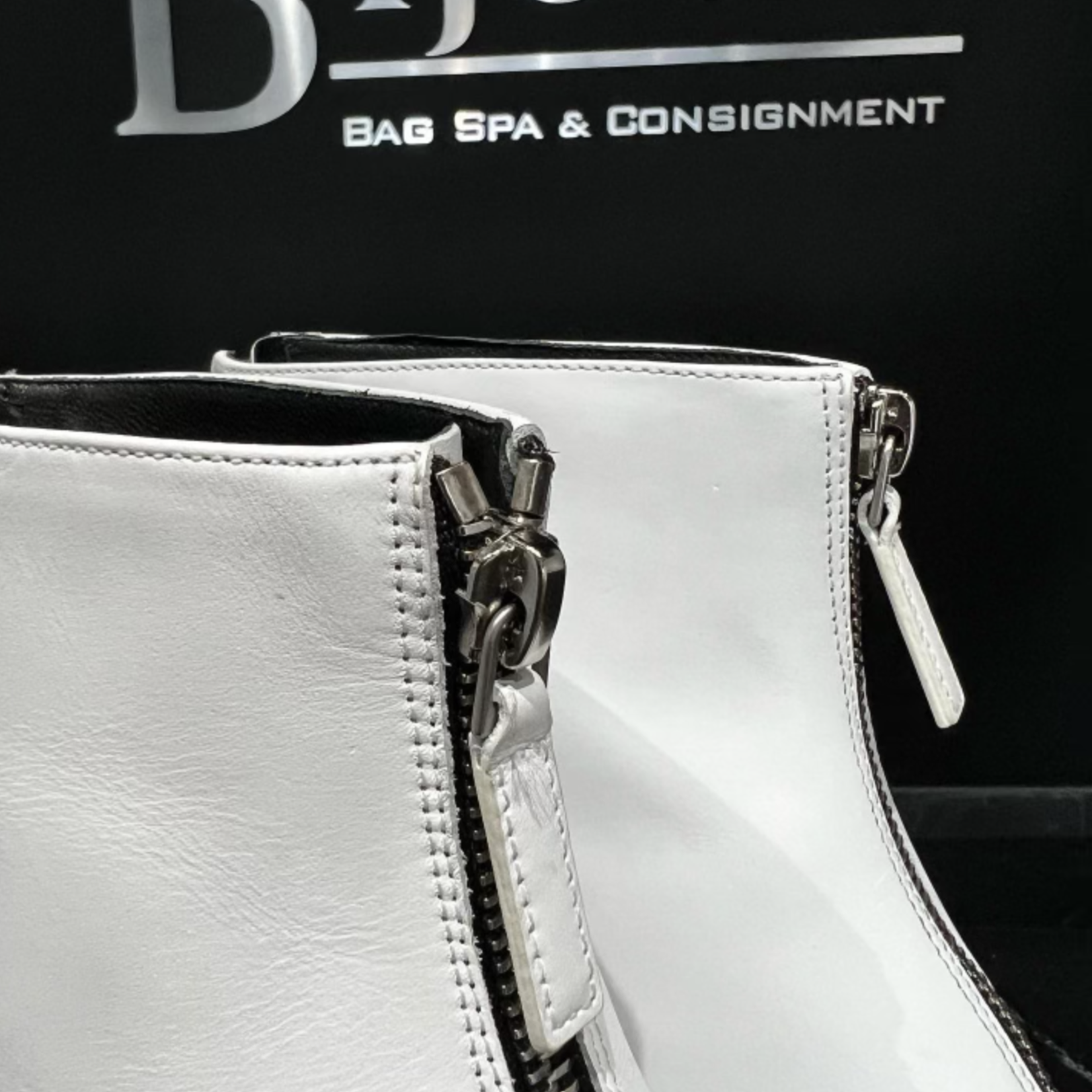 Alexander Wang SOLD - Alexander Wang White Boots Size - 37