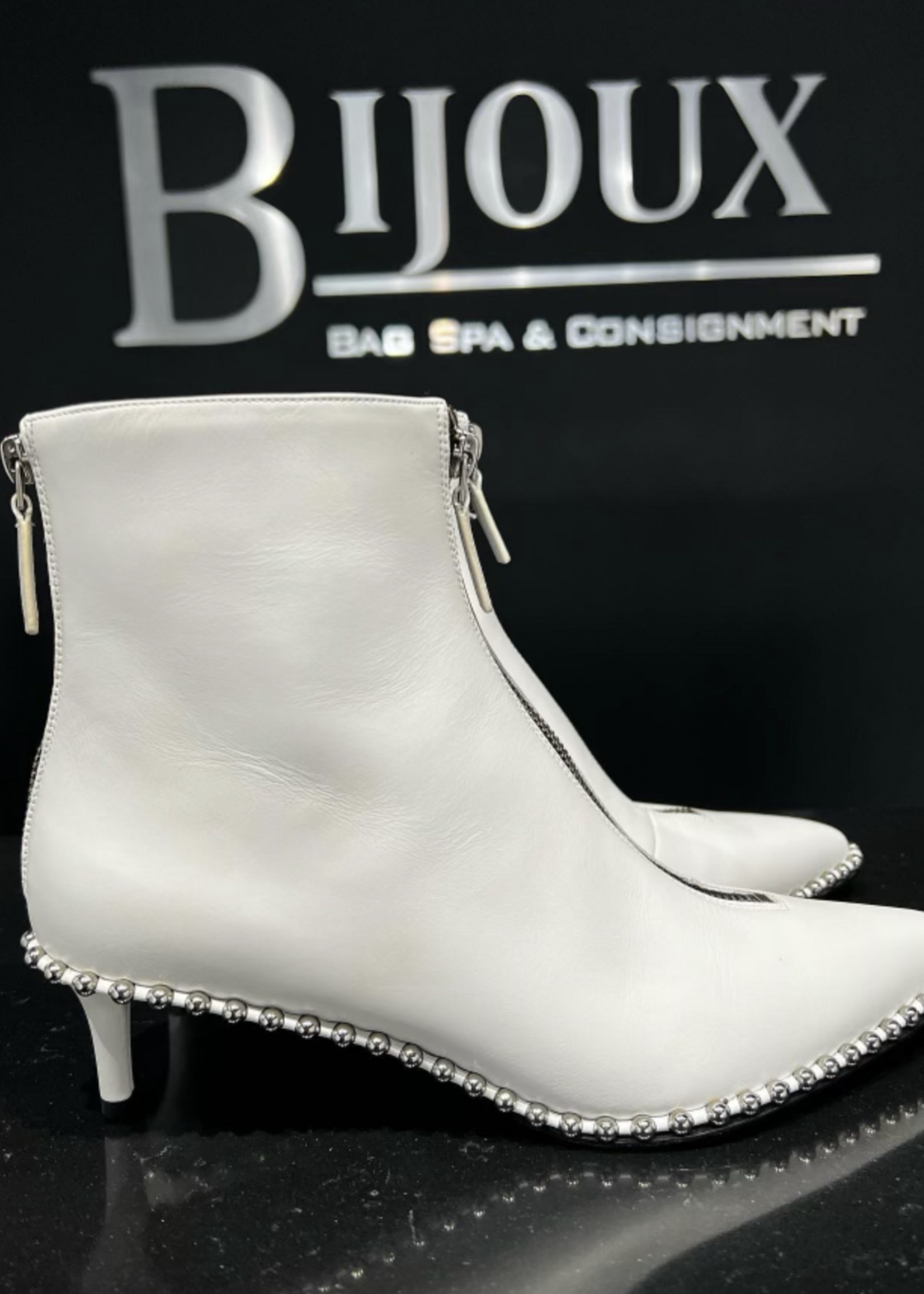 Alexander Wang SOLD - Alexander Wang White Boots Size - 37