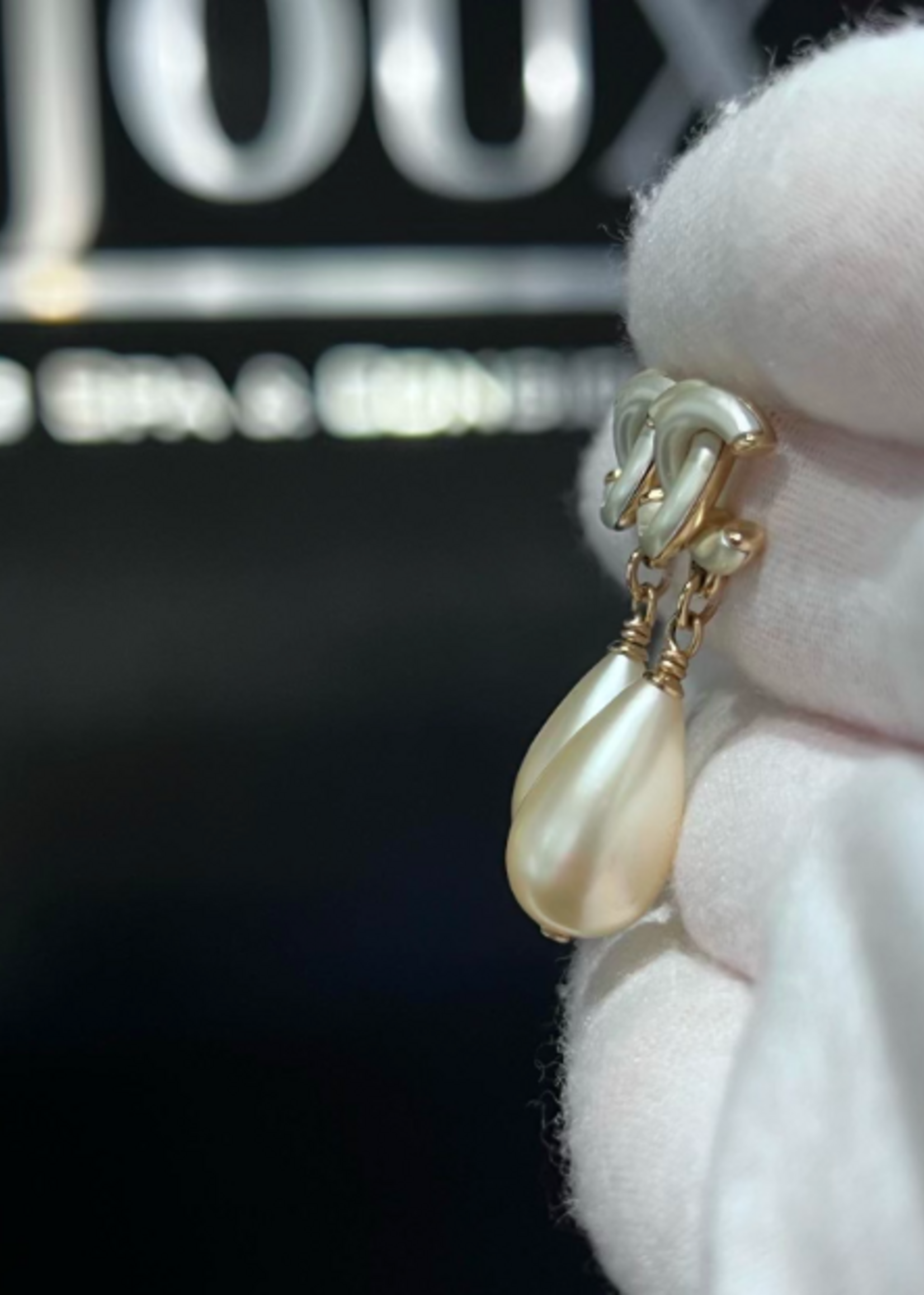 Chanel SOLD - Chanel 17P Pearl Earrings