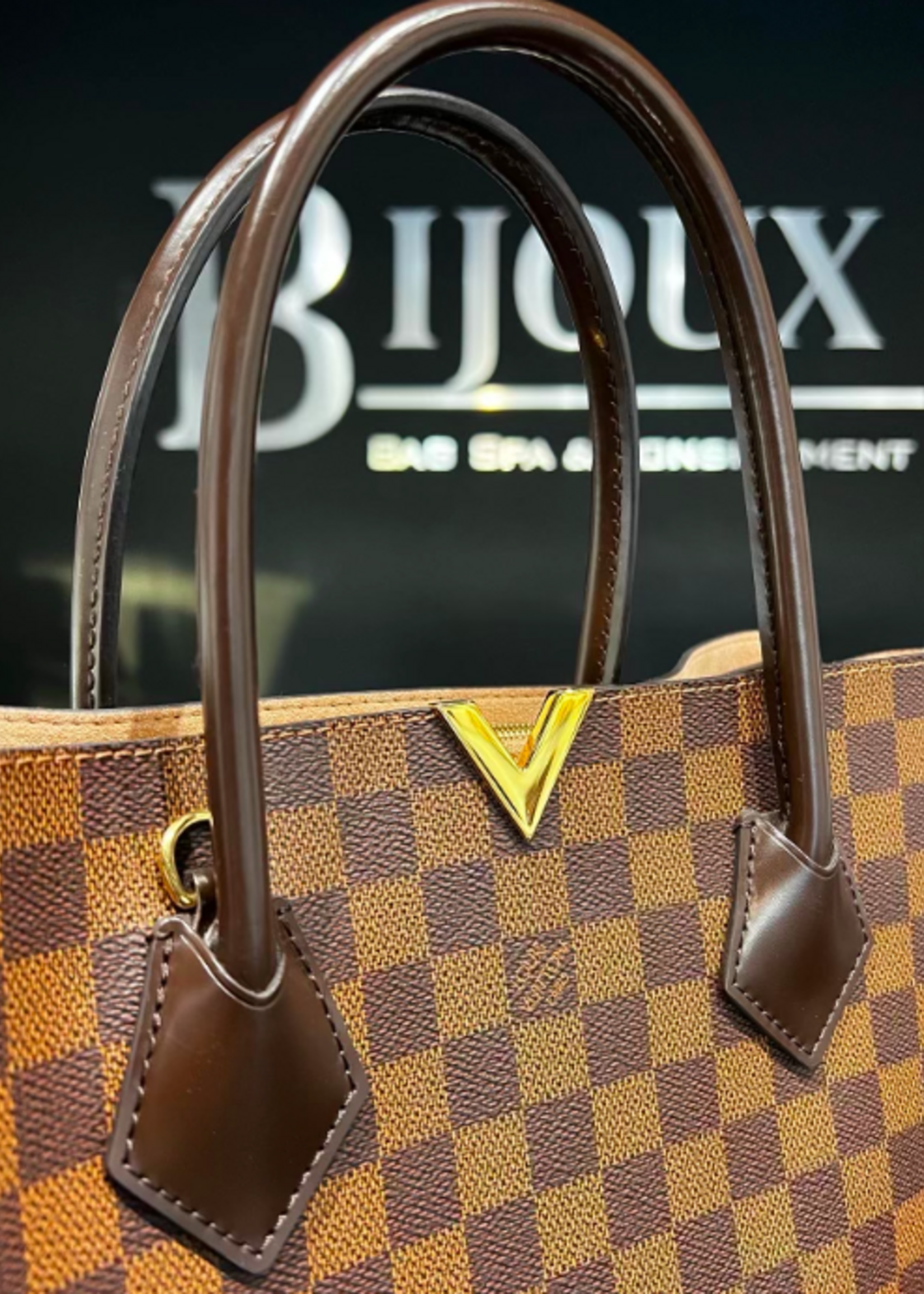 Louis Vuitton SOLD - LOUIS VUITTON KENSINGTON