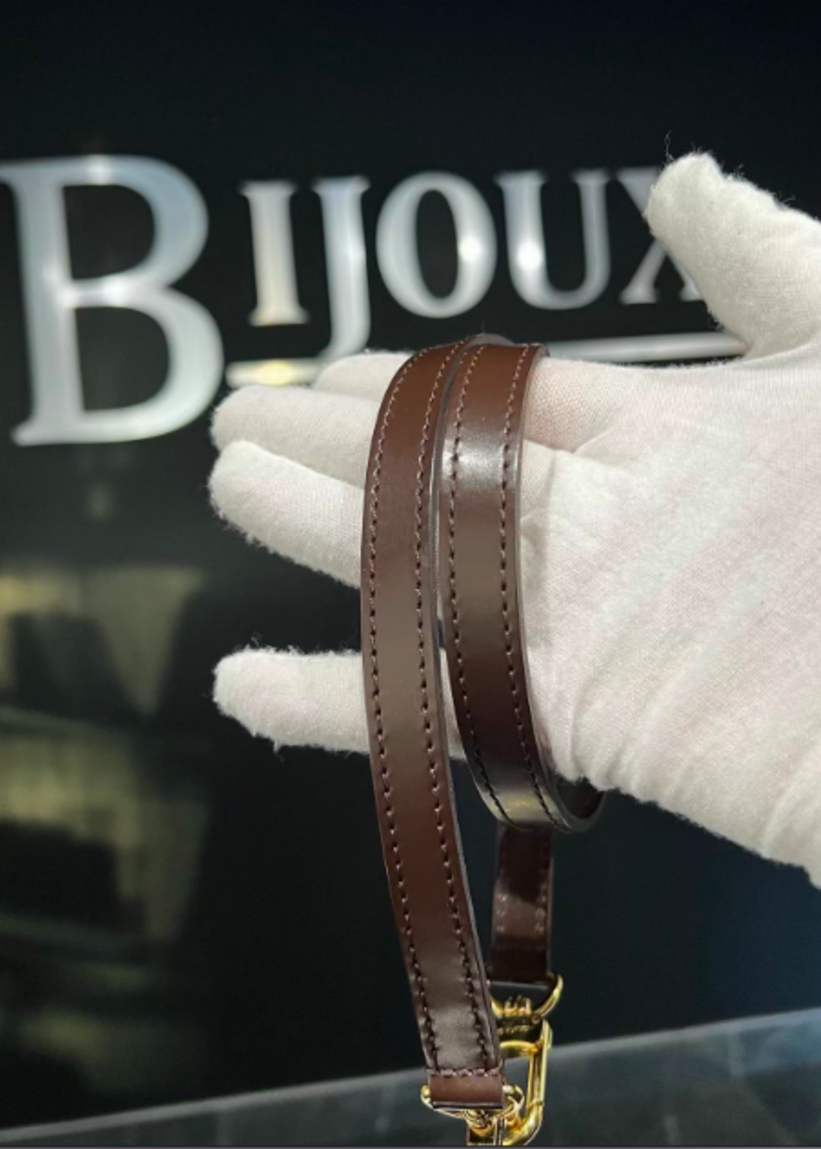 Louis Vuitton SOLD - LOUIS VUITTON KENSINGTON