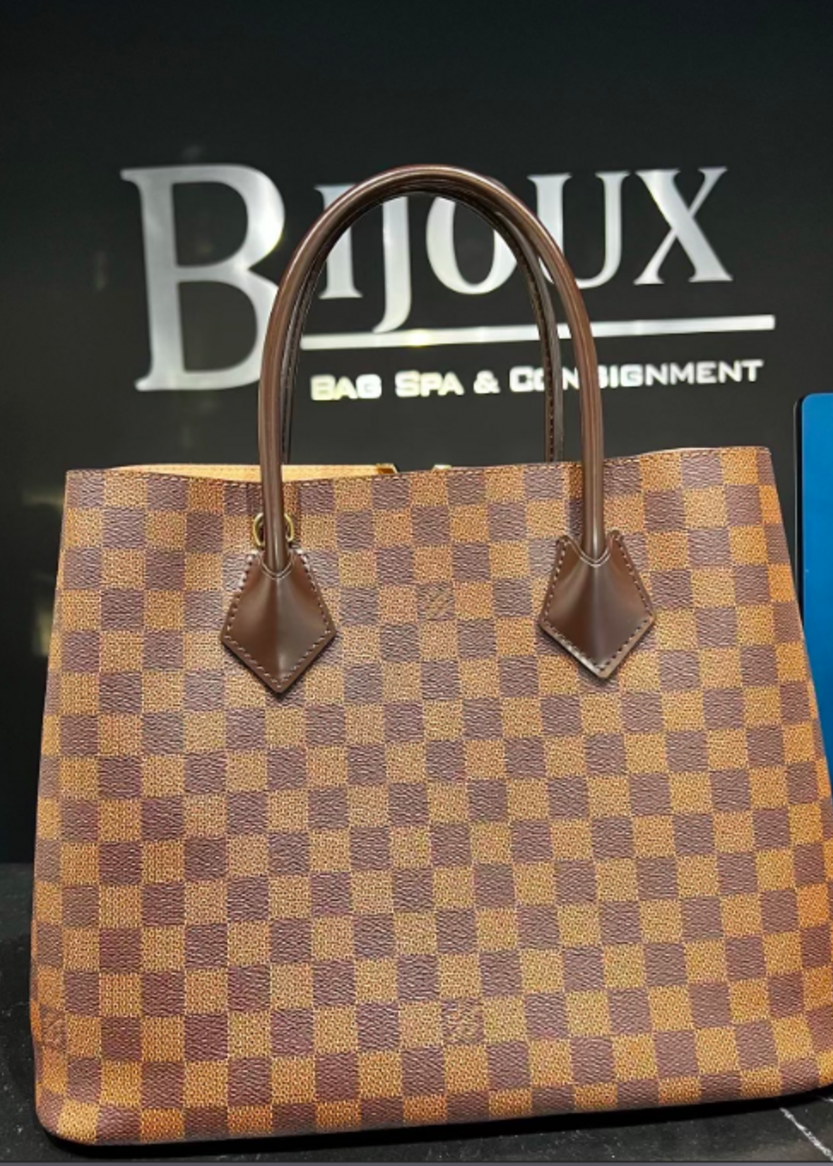 Louis Vuitton SOLD - LOUIS VUITTON KENSINGTON