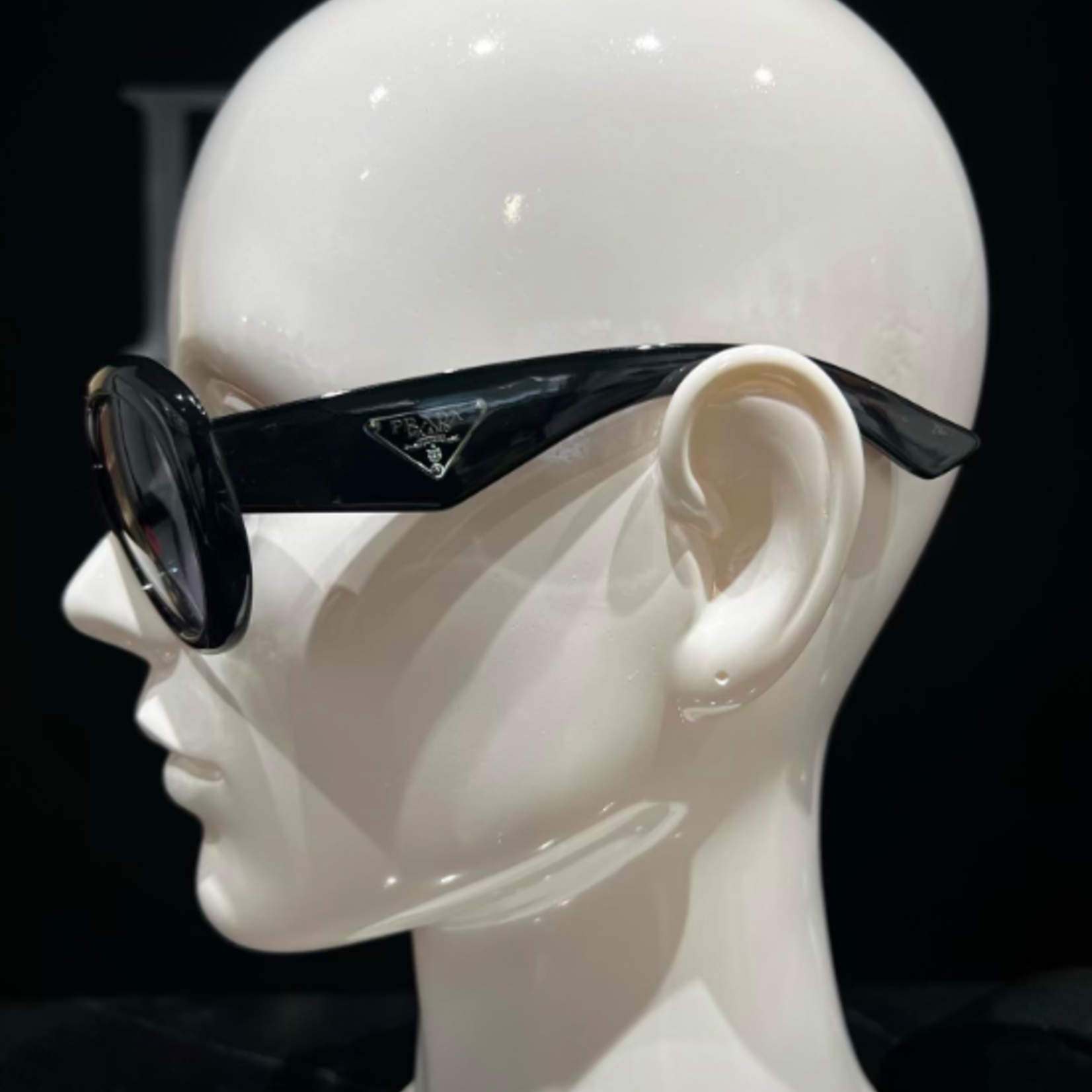 Prada Prada SPR 30P Sunglasses (Black)