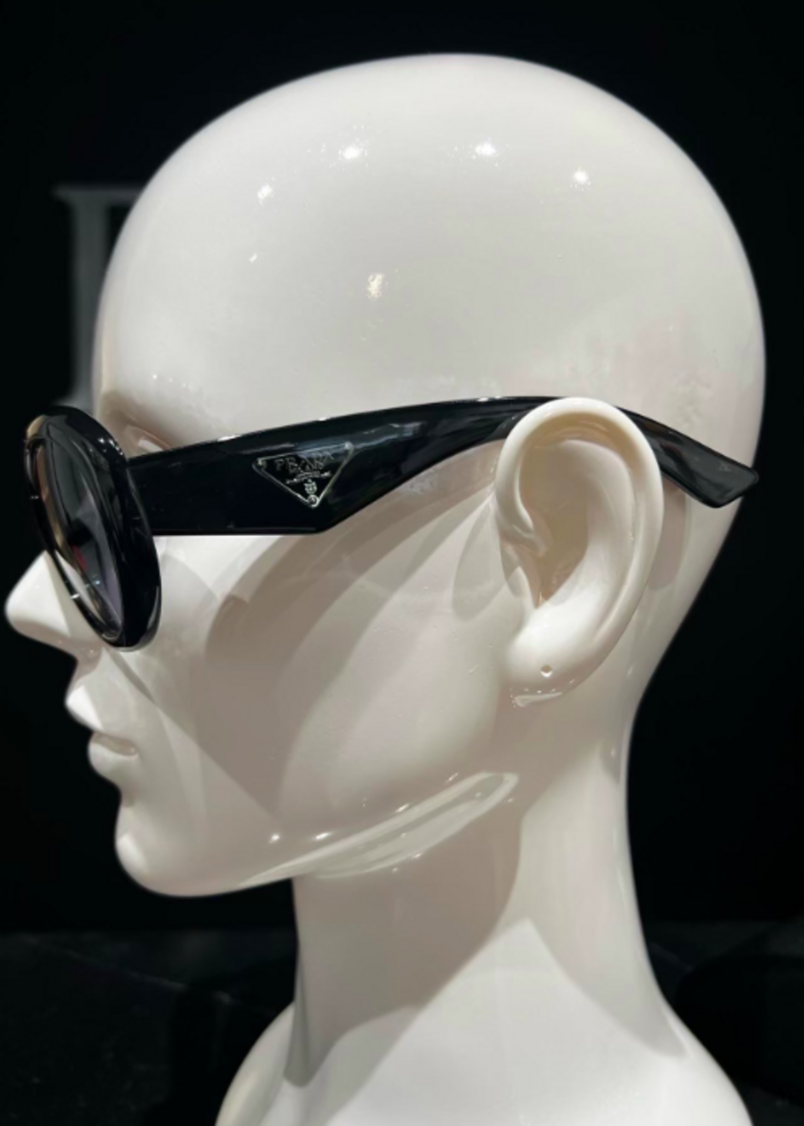 Prada Prada SPR 30P Sunglasses (Black)