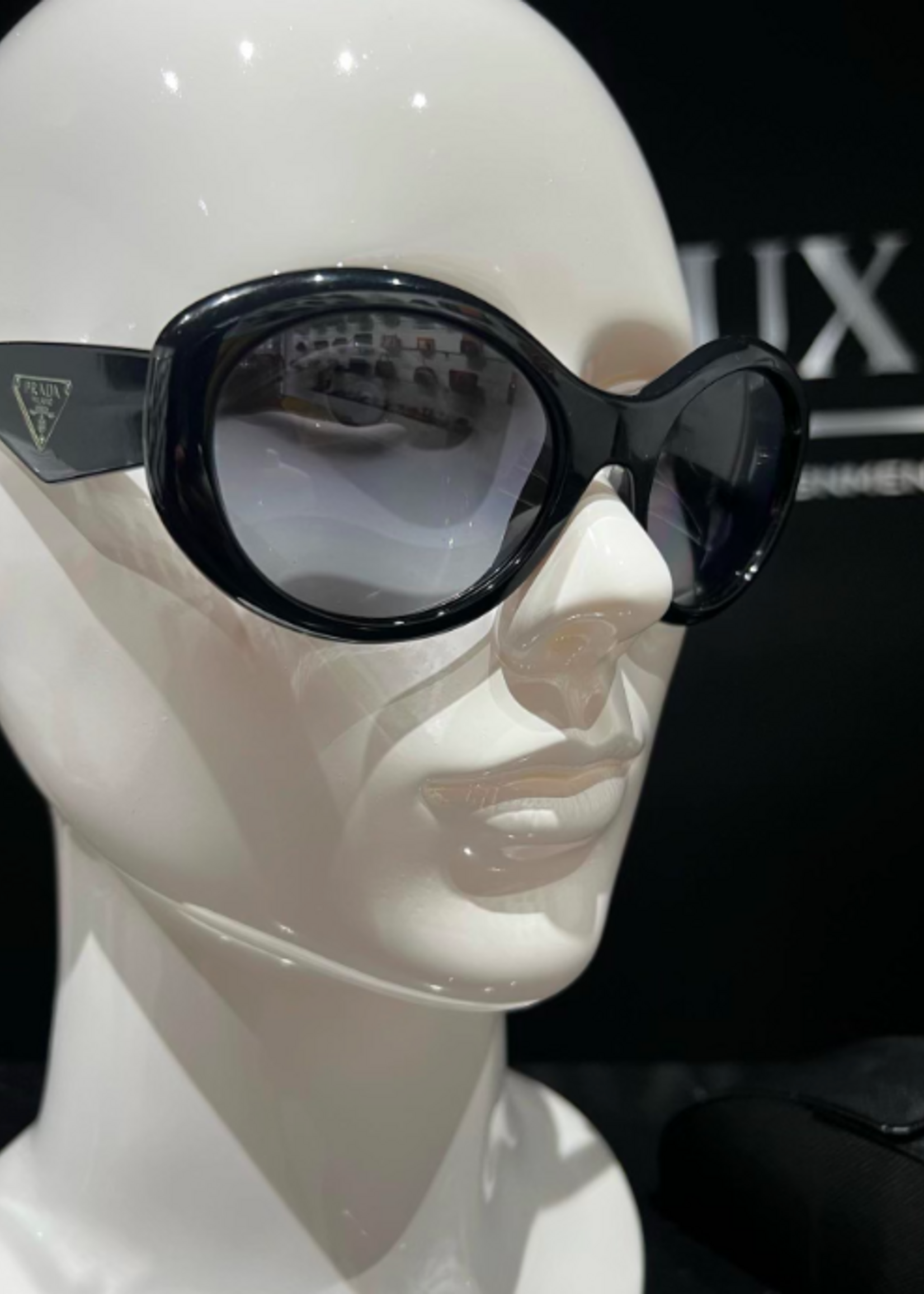 Prada Prada SPR 30P Sunglasses (Black)