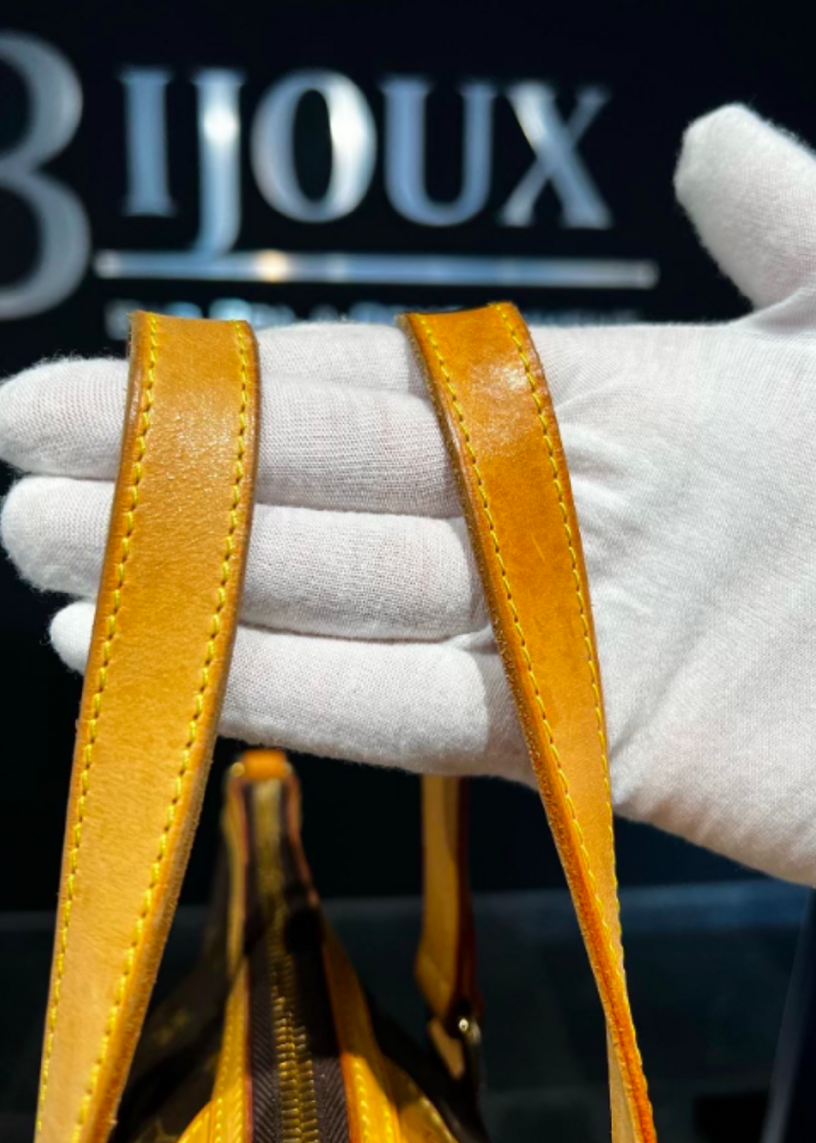 Louis Vuitton SOLD - Louis Vuitton Palermo