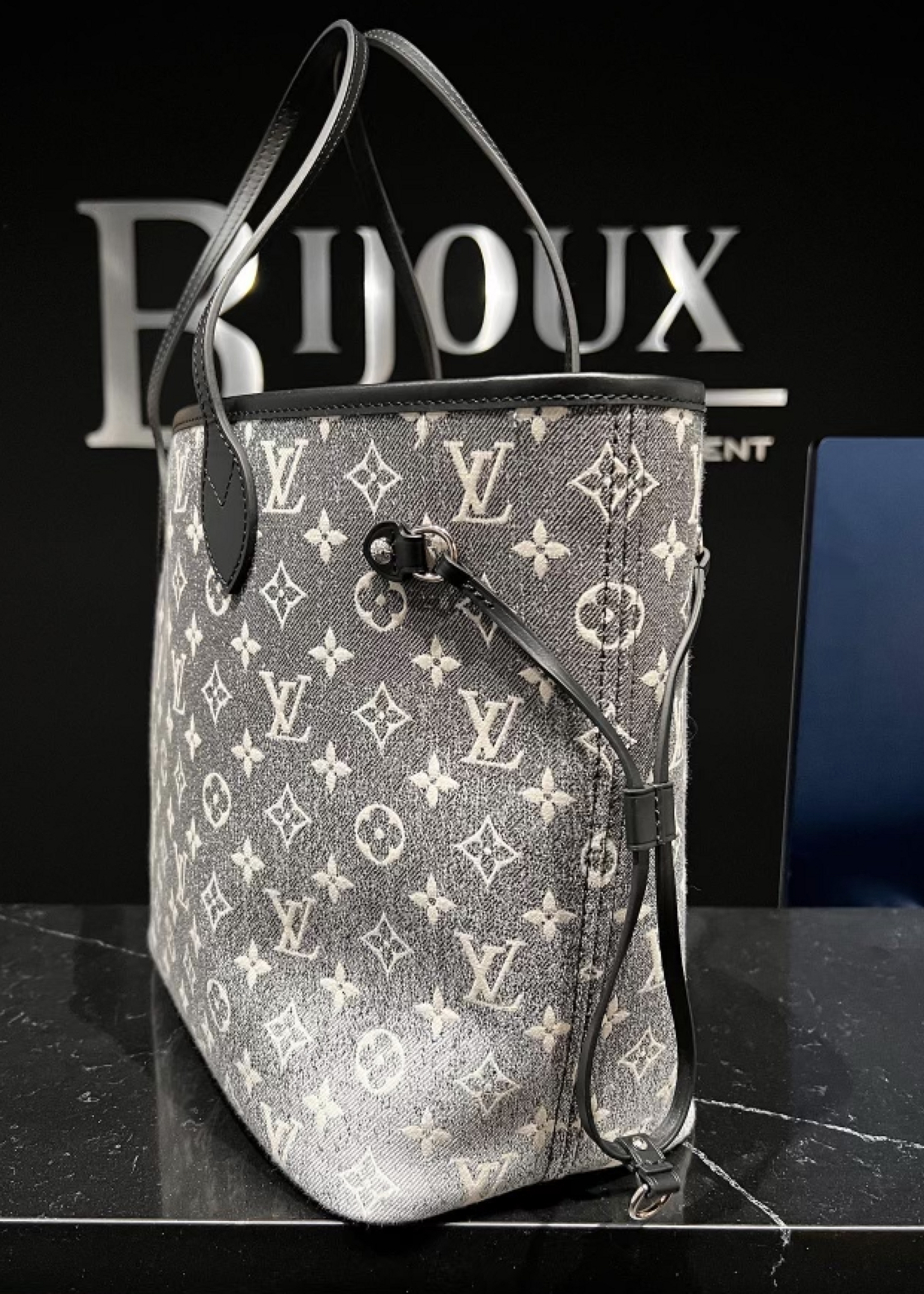 Louis Vuitton SOLD - Louis Vuitton Neverfull MM Noir Denim