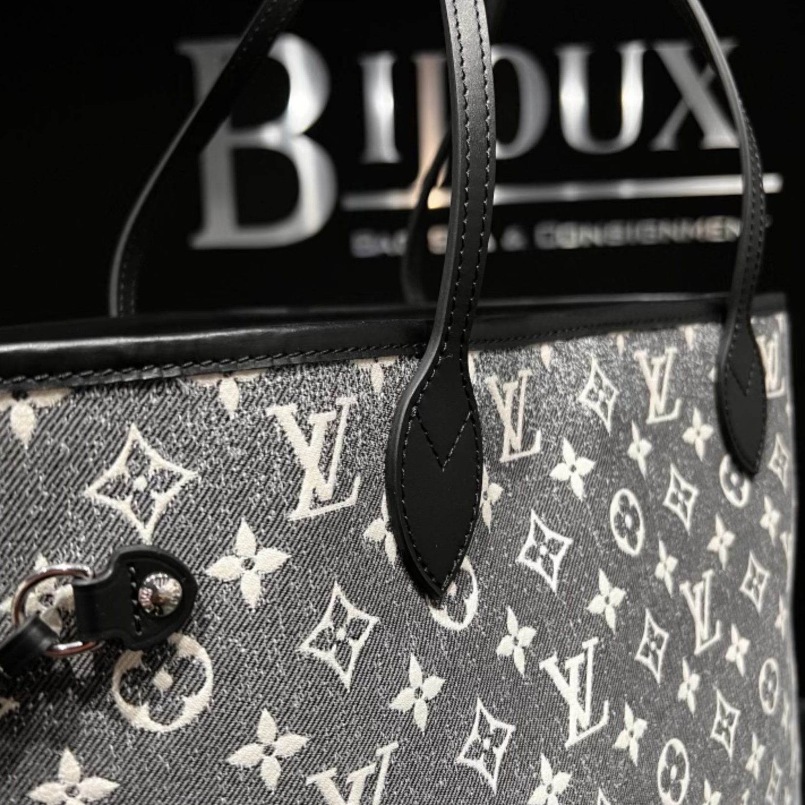 Louis Vuitton SOLD - Louis Vuitton Neverfull MM Noir Denim