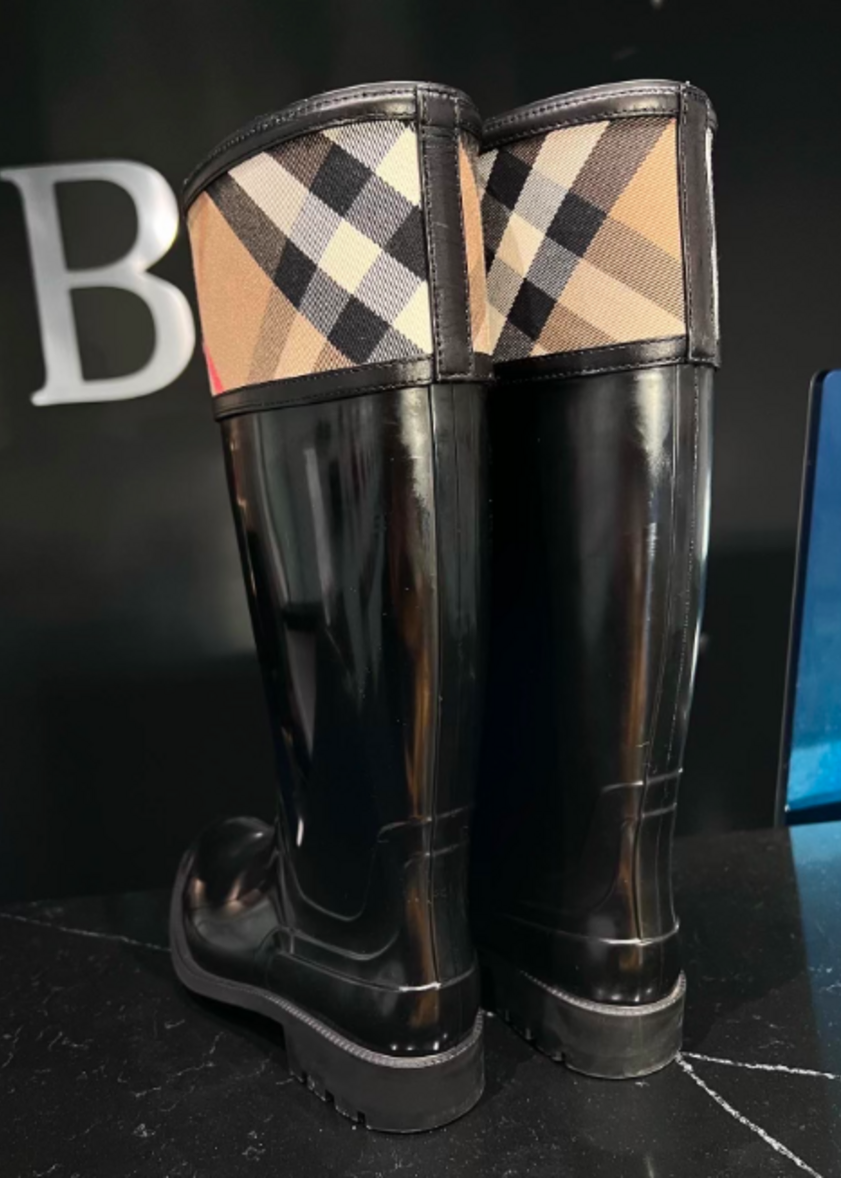 Burberry SOLD- Burberry Crosshill Housecheck Rain Boots- 40