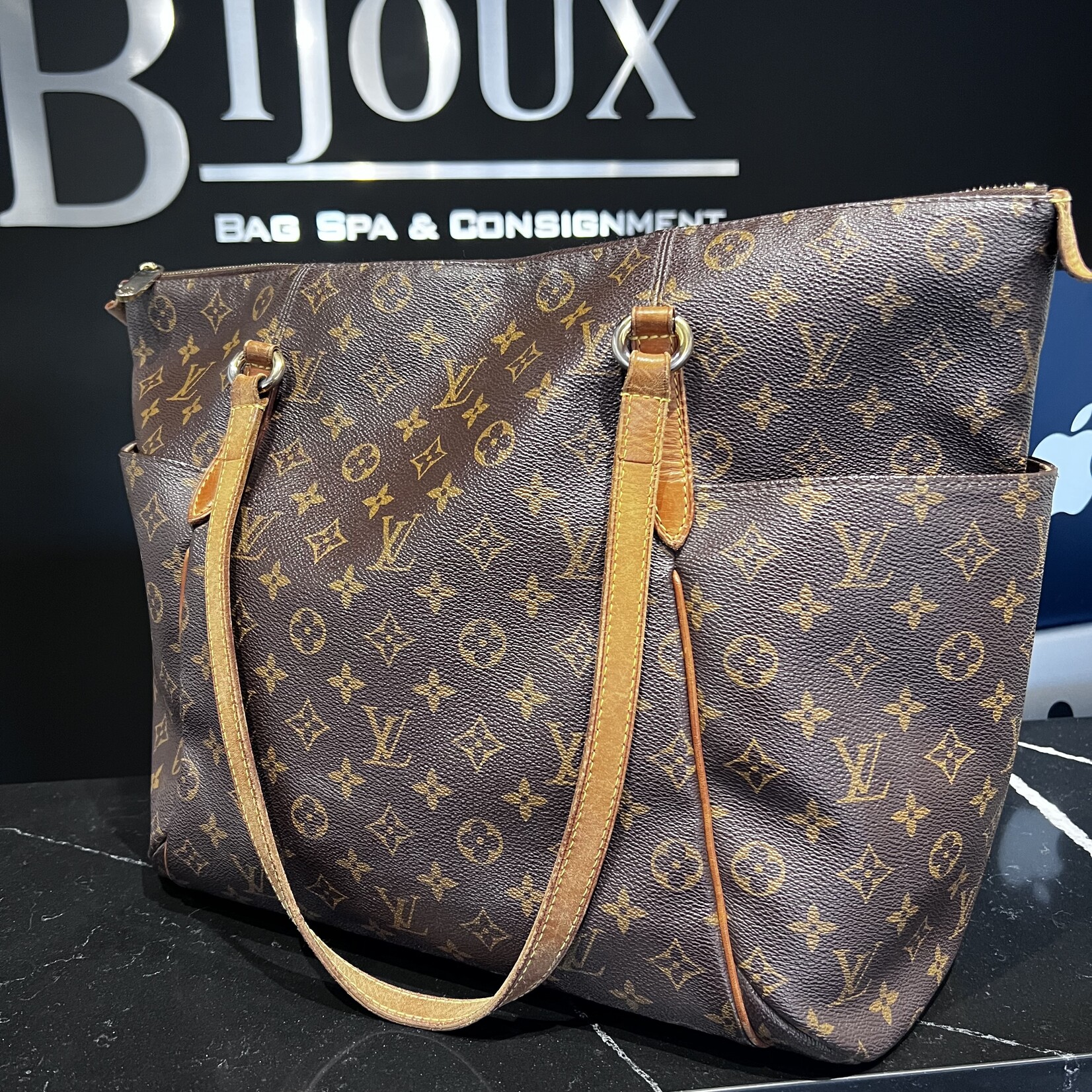Louis Vuitton SOLD - Louis Vuitton Totally GM