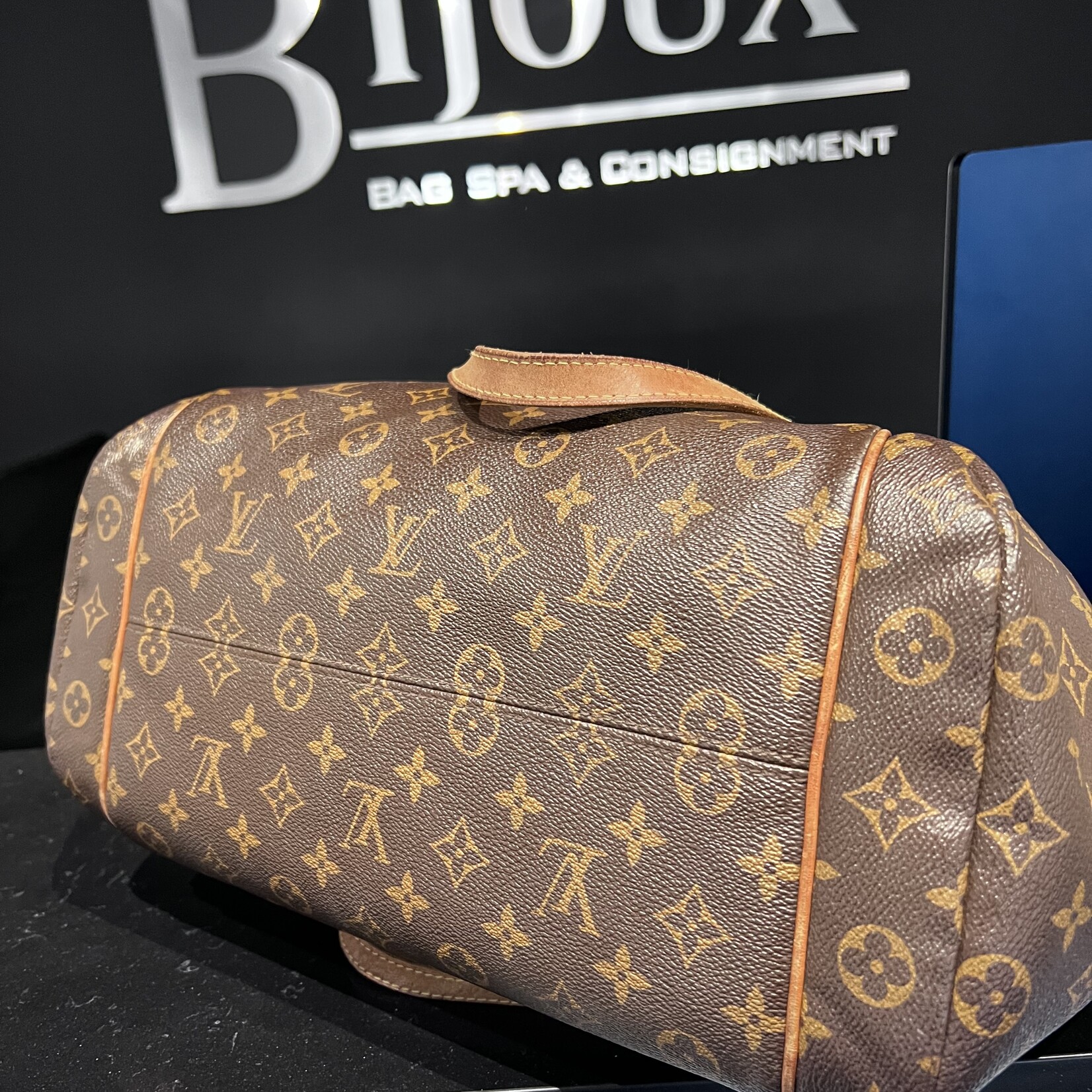 Louis Vuitton SOLD - Louis Vuitton Totally GM