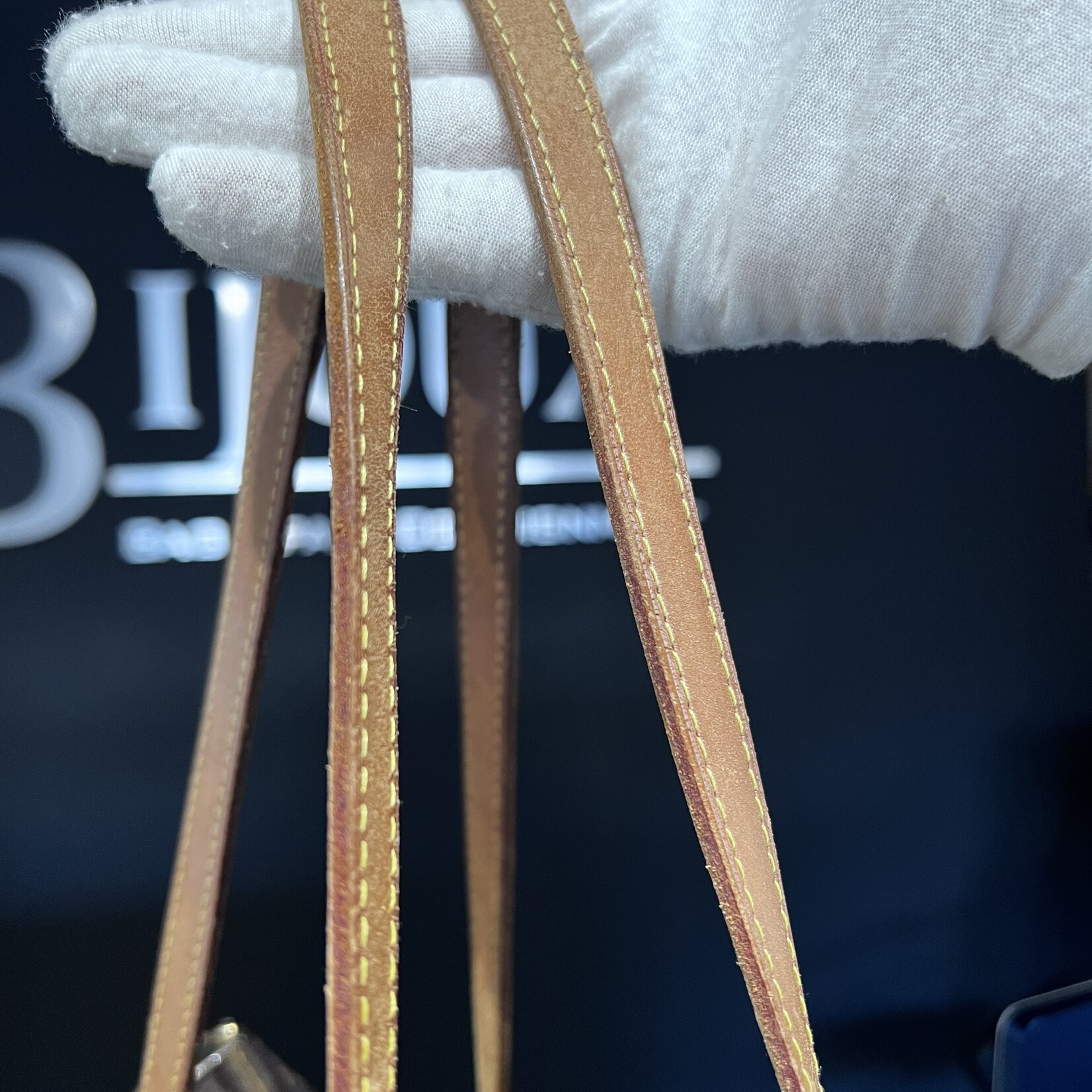 Louis Vuitton SOLD - Louis Vuitton Totally GM