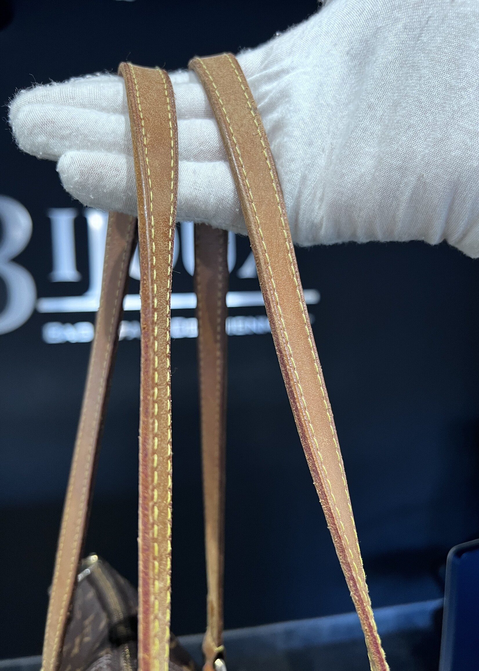 Louis Vuitton SOLD - Louis Vuitton Totally GM