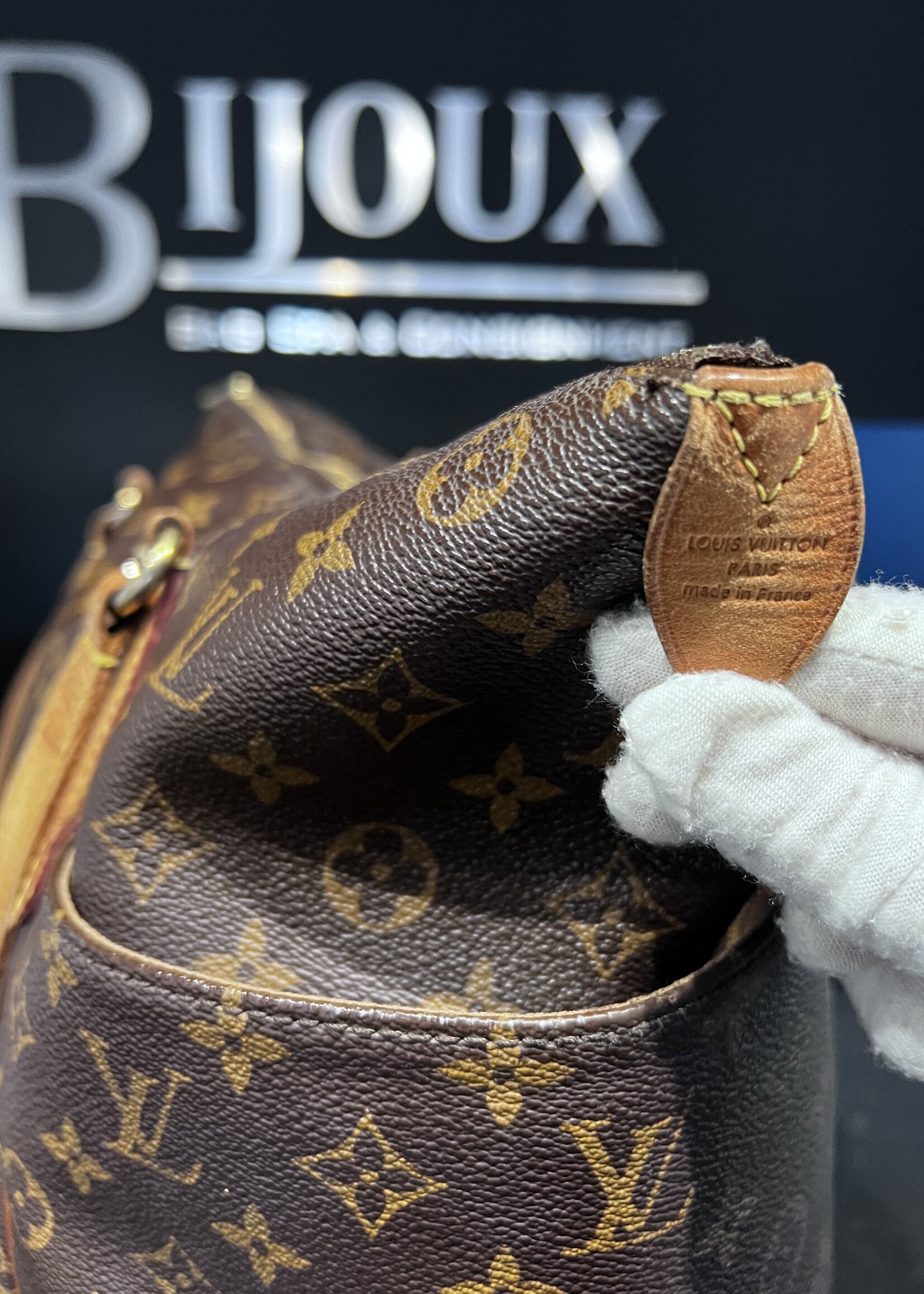 Louis Vuitton SOLD - Louis Vuitton Totally GM