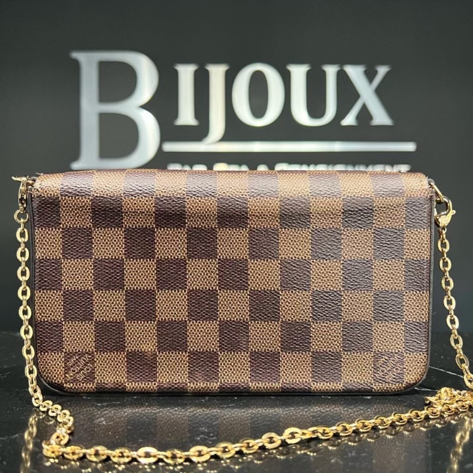 Louis Vuitton SOLD - Louis Vuitton Pochette Félicie Damier Ebene