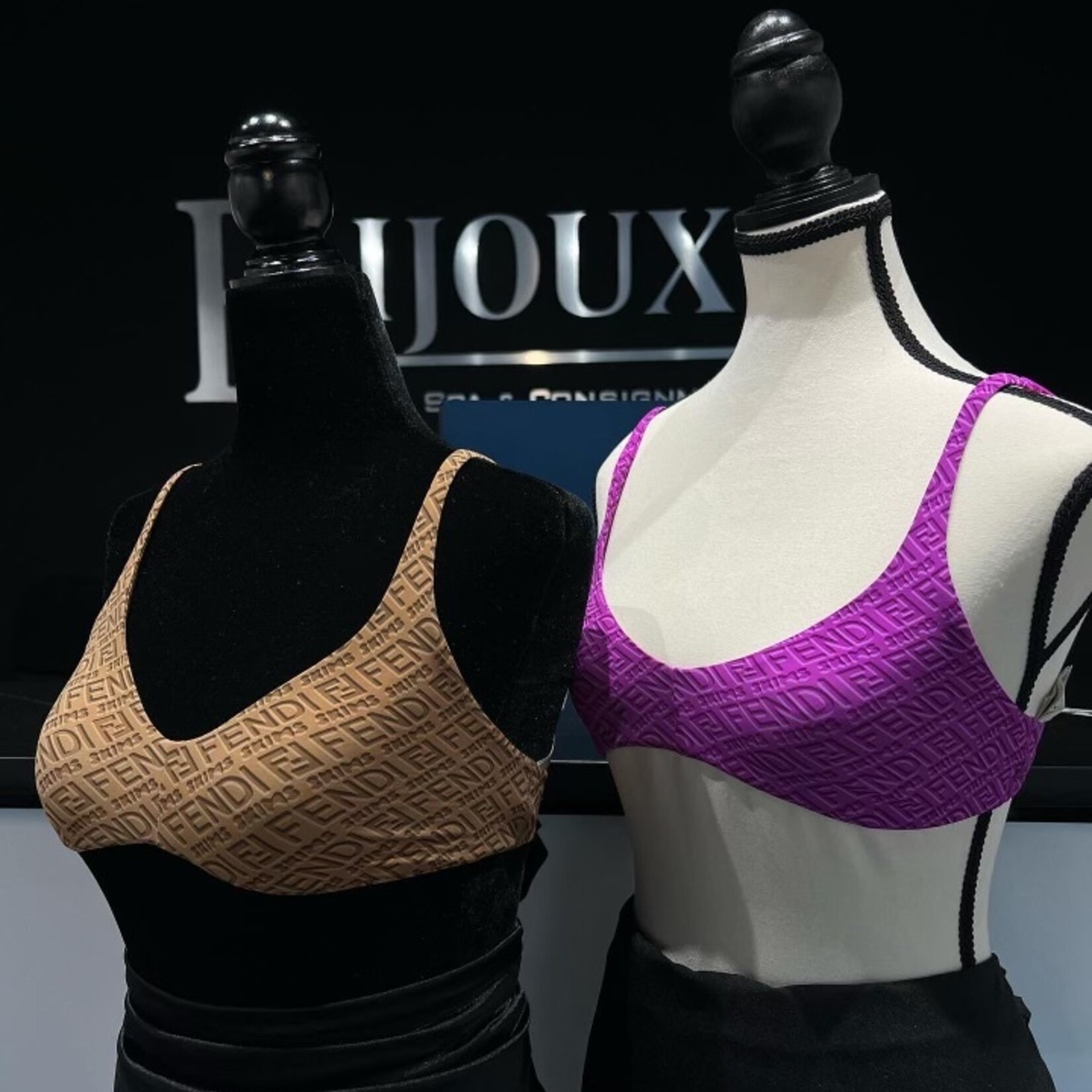 SKIMS×FENDI ブラトップ　2枚セット Fendi x Skims 2 Pack Bralettes - Bijoux Bag Spa & Consignment
