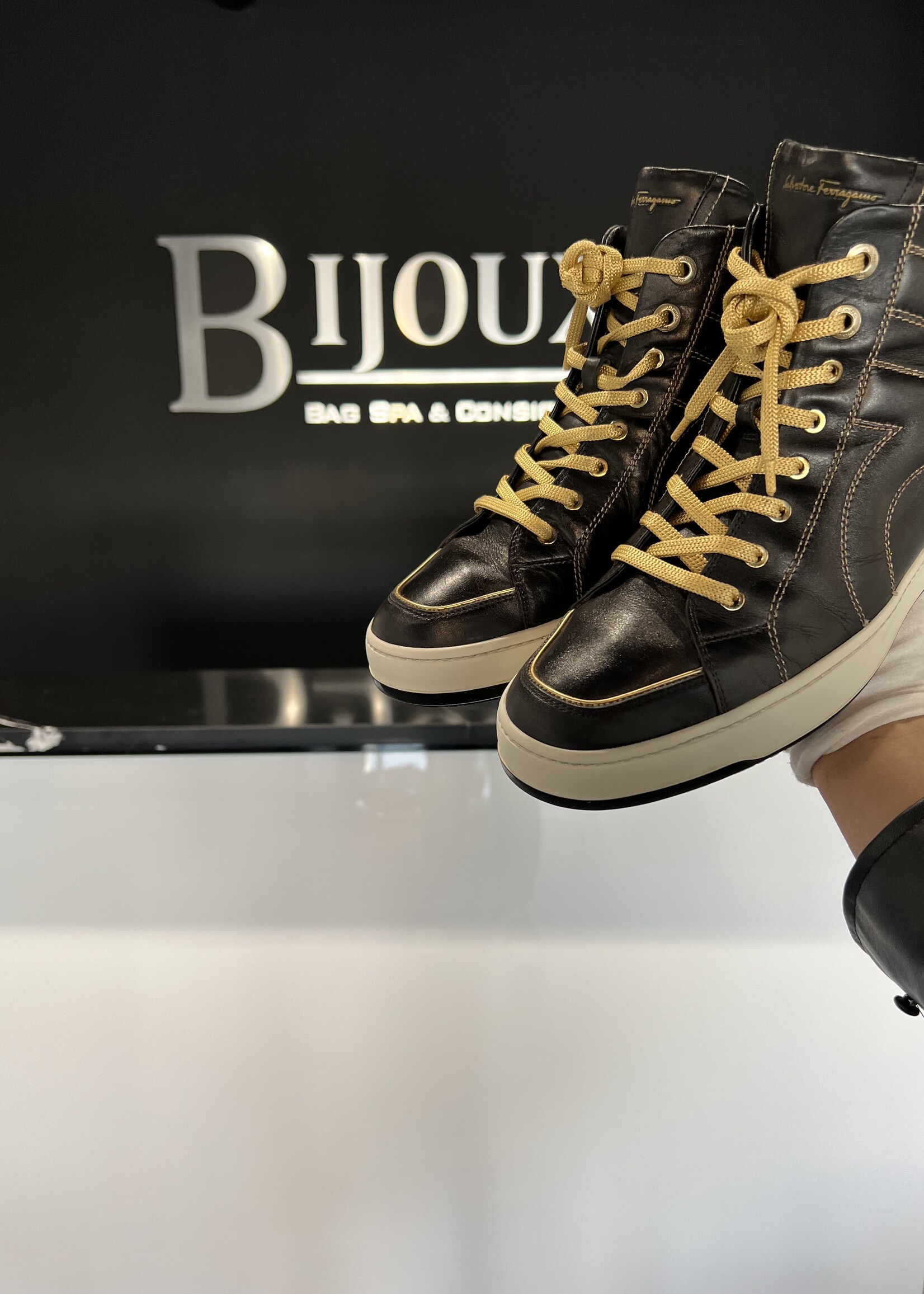 Salvatore Ferragamo Salvatore Ferragamo High Top Sneaker - 10