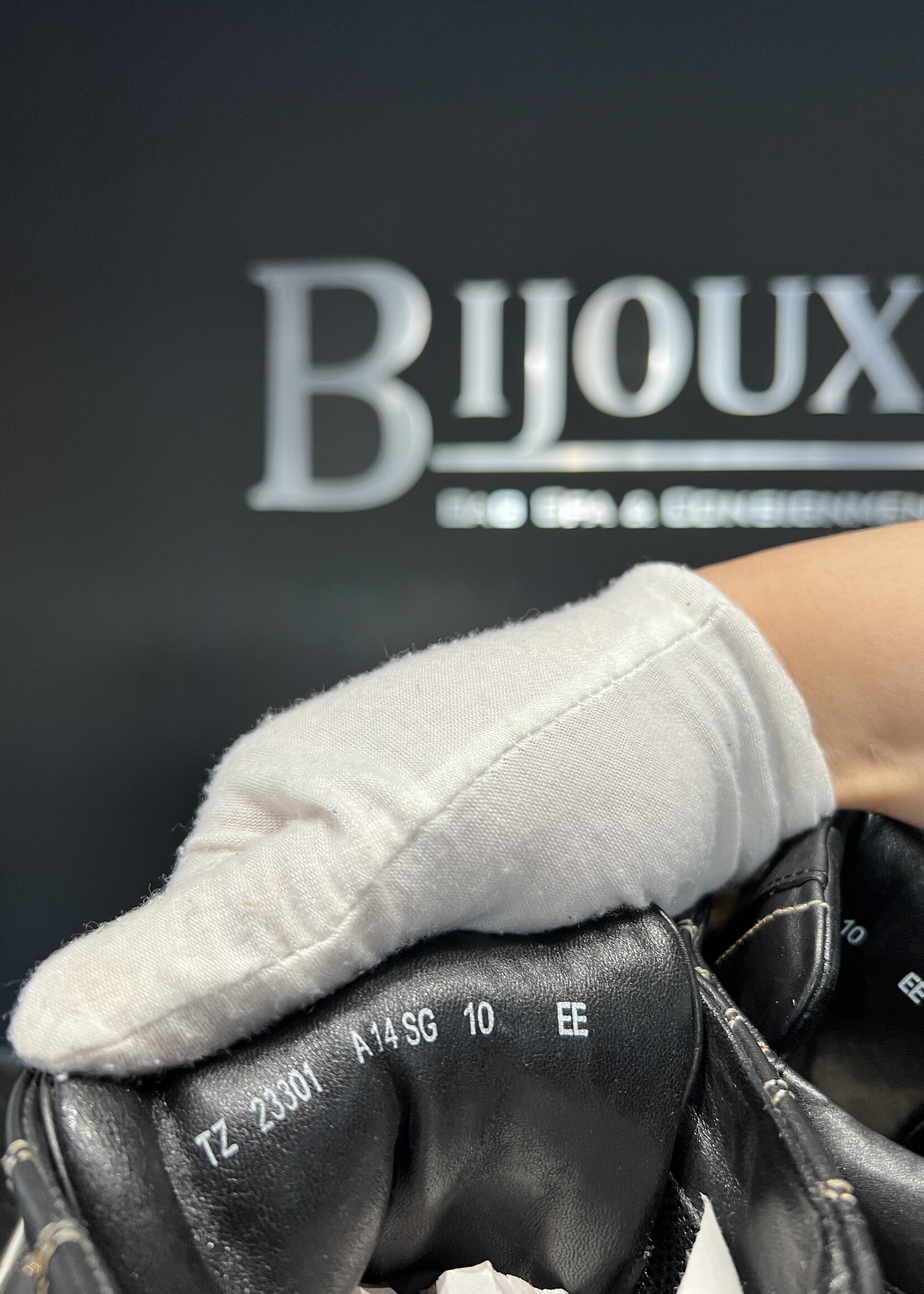 Salvatore Ferragamo Salvatore Ferragamo High Top Sneaker - 10