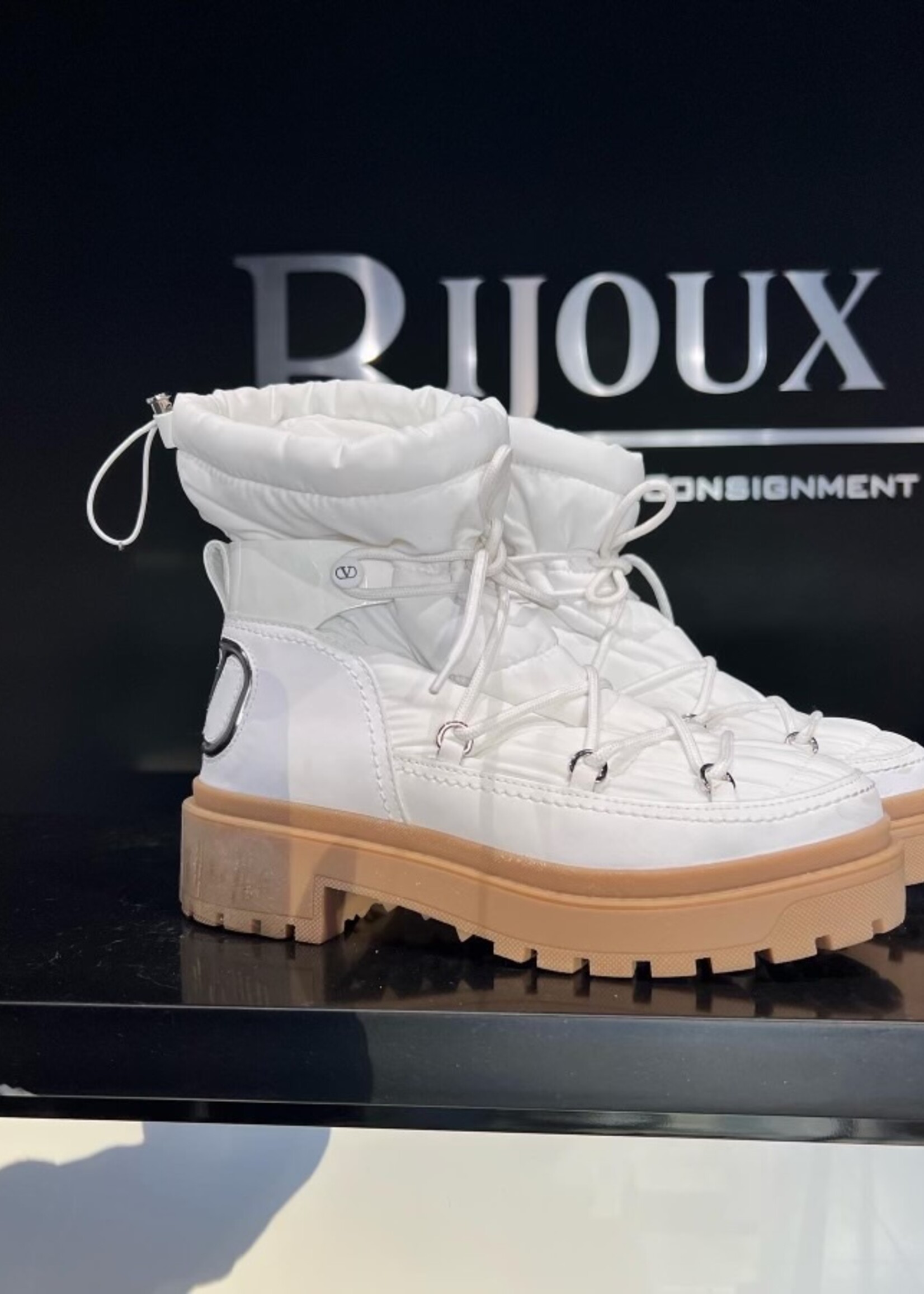 Valentino SOLD- Valentino Garavani Vlogo Snow Boots 38.5