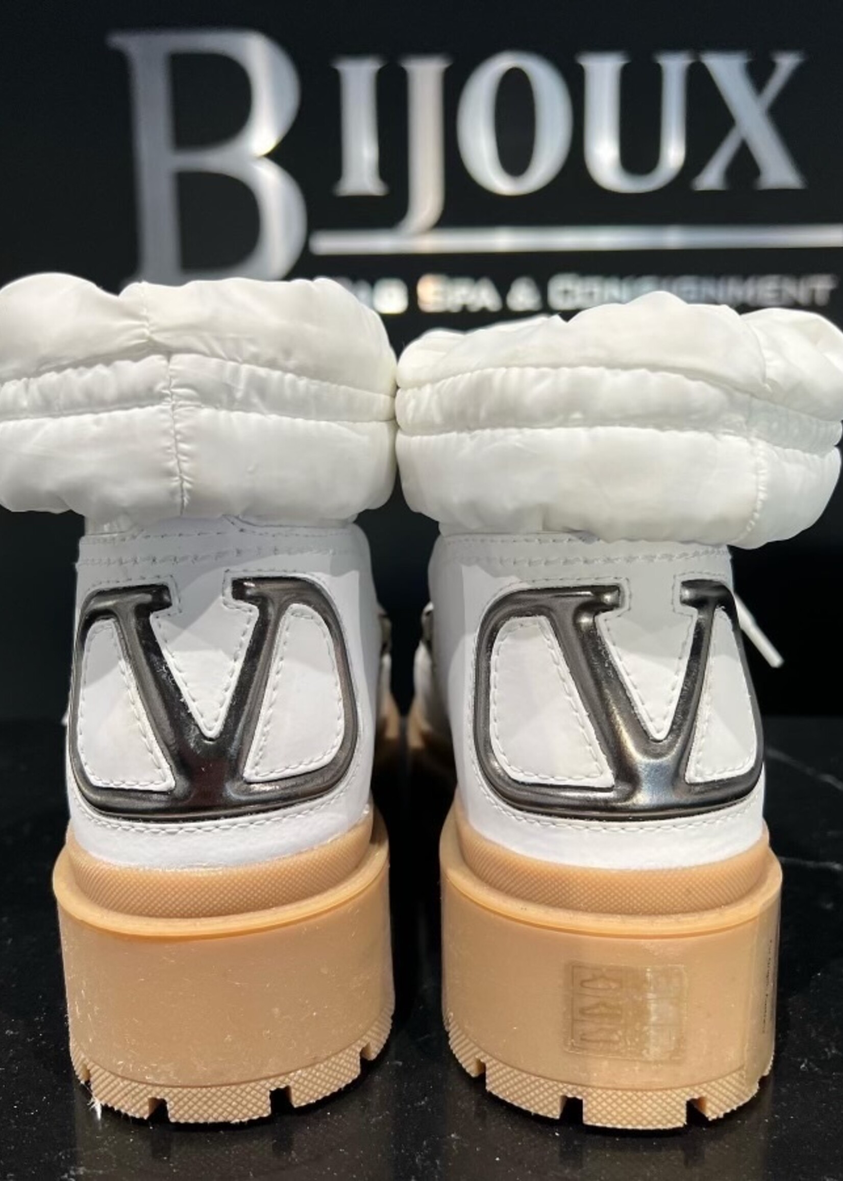 Valentino SOLD- Valentino Garavani Vlogo Snow Boots 38.5