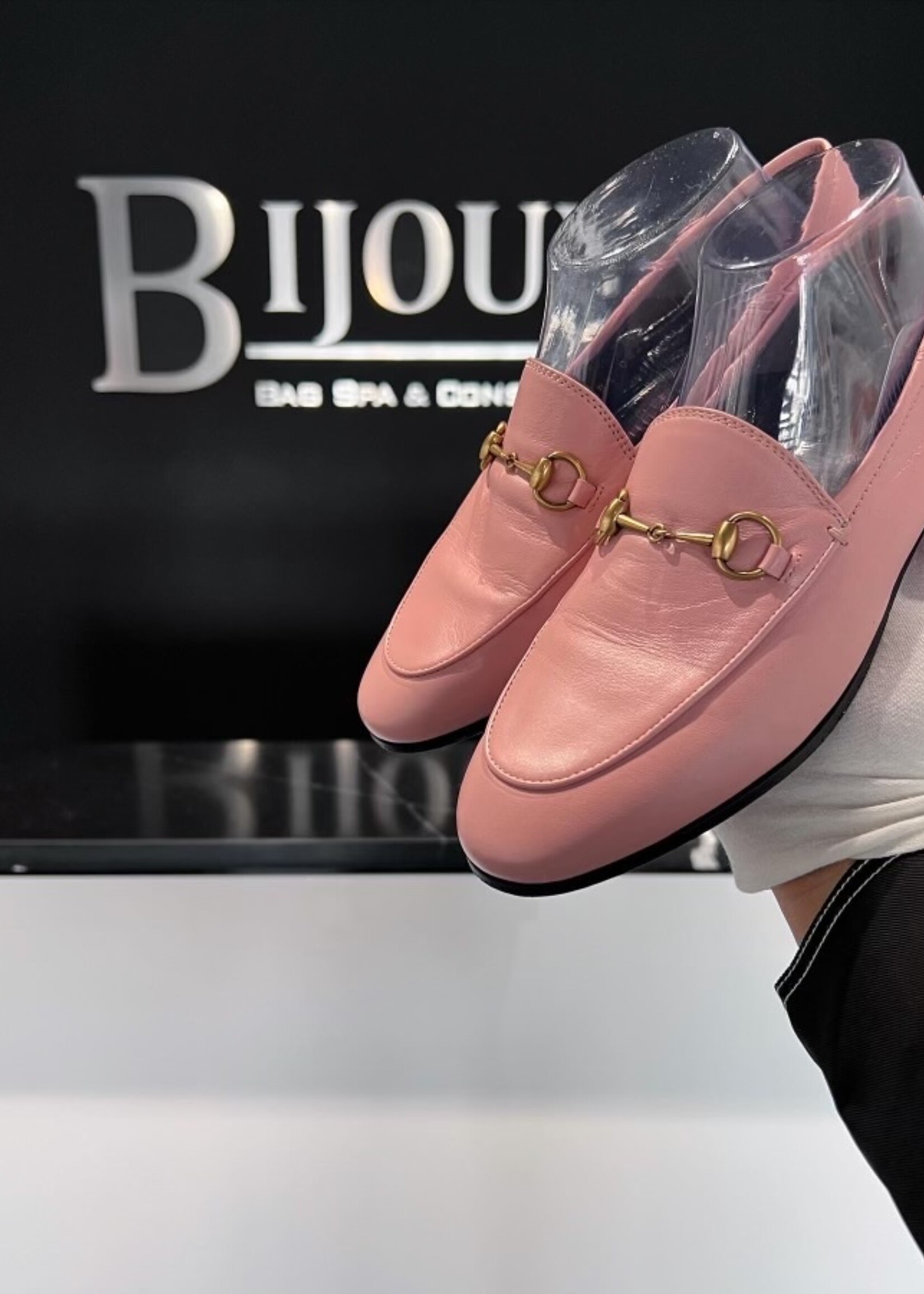 Gucci SOLD - Gucci Pink Jordan Loafer 38.5