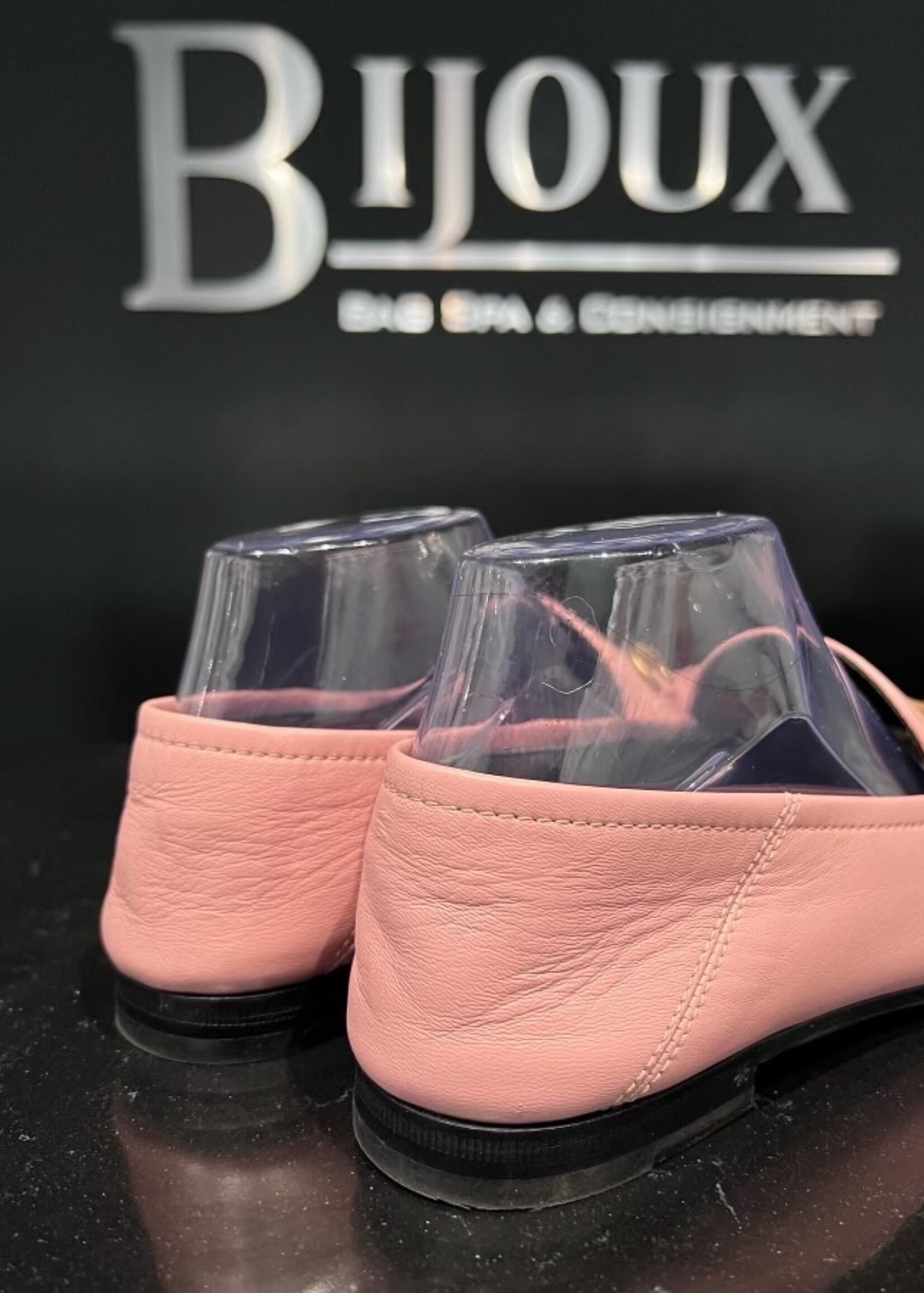 Gucci SOLD - Gucci Pink Jordan Loafer 38.5