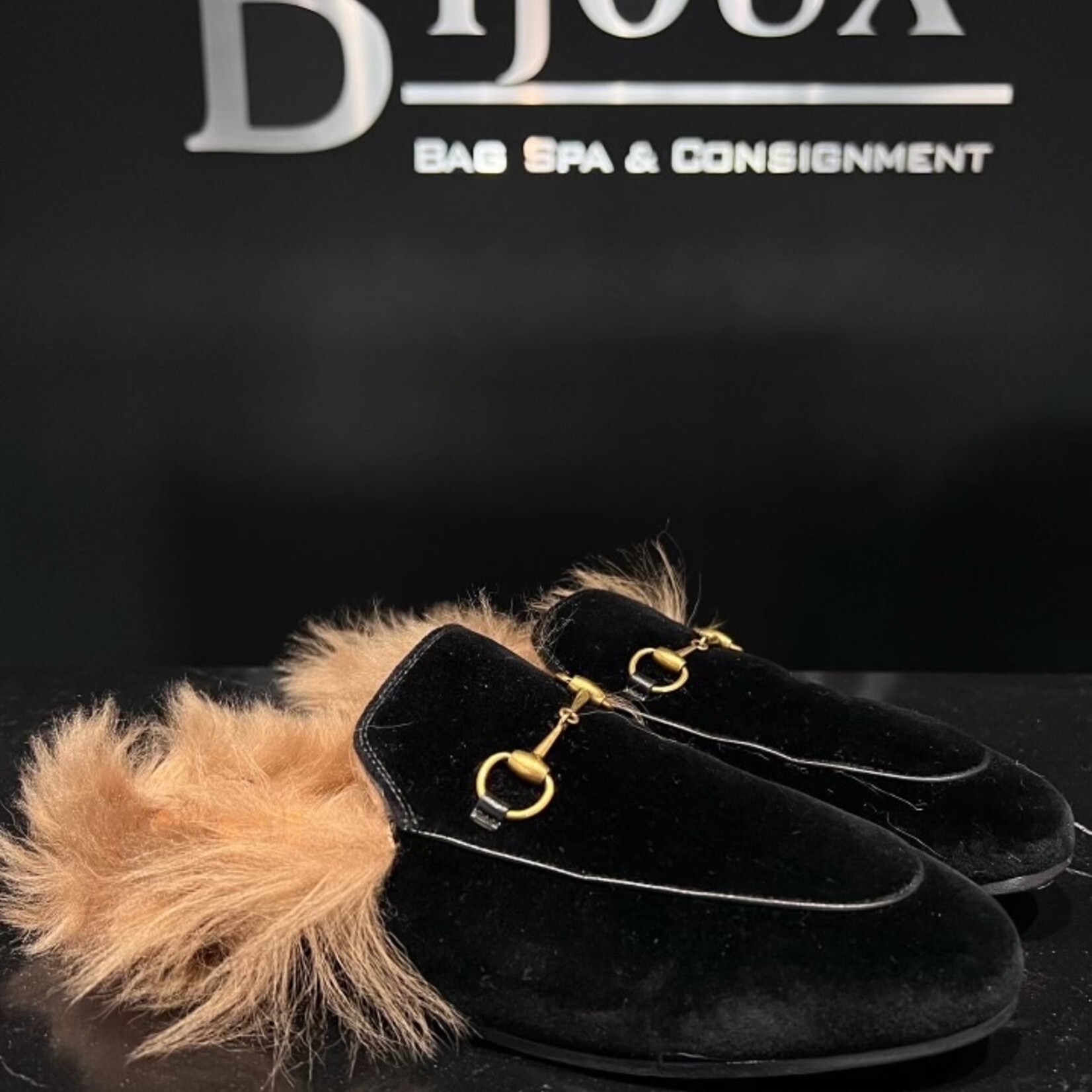 Gucci Gucci Fur Princetown Loafers 39