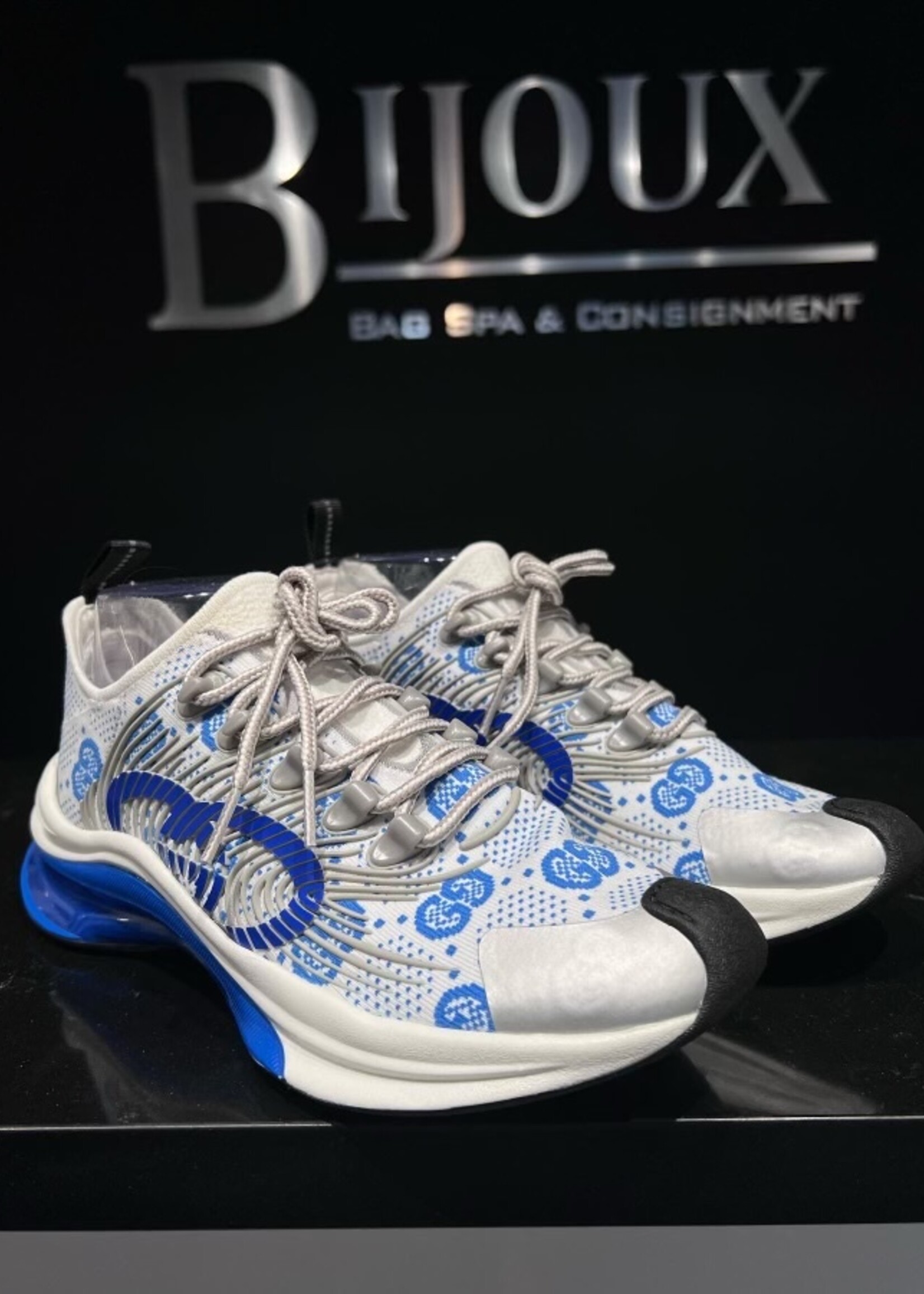 Gucci SOLD - Gucci Run Sneaker 38