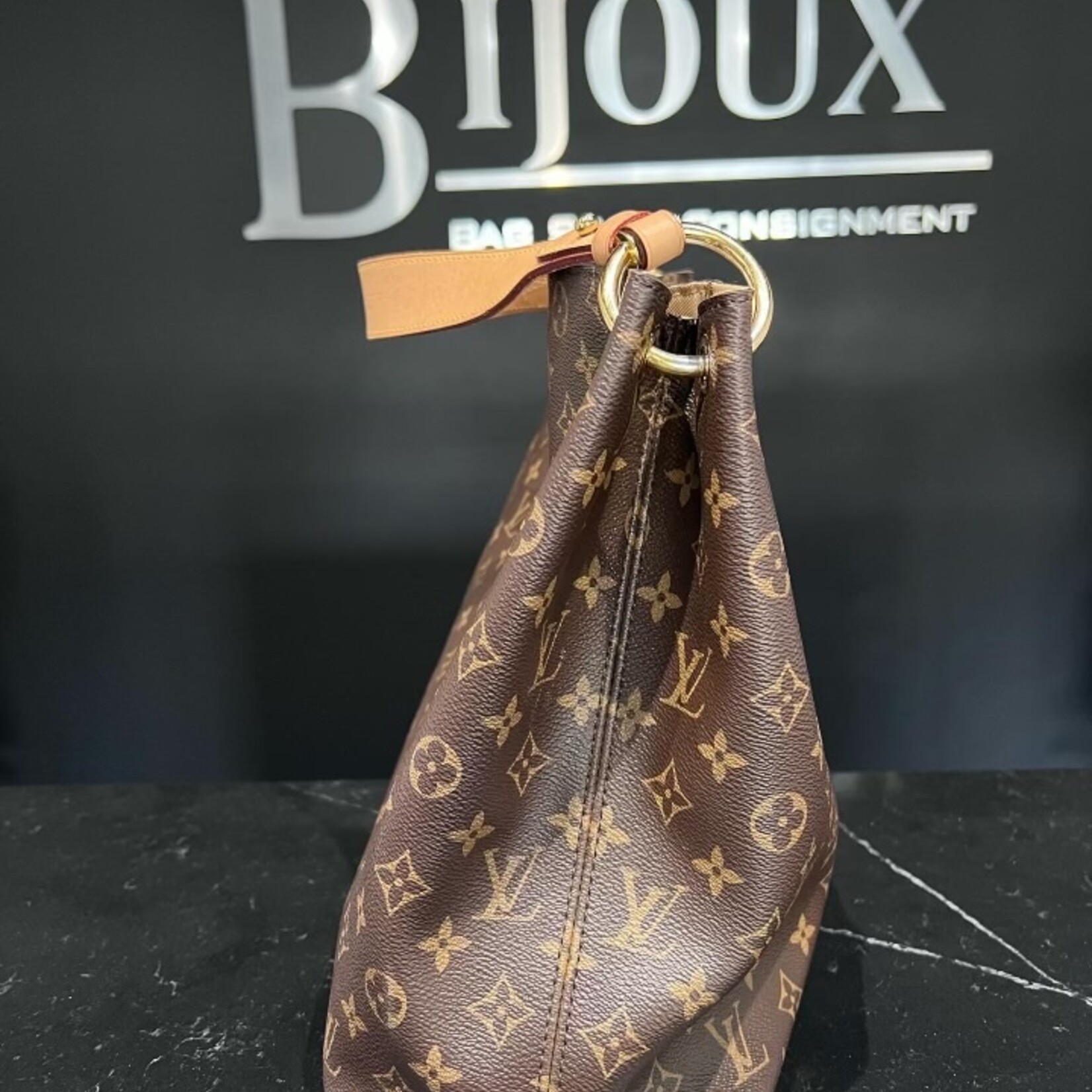 Louis Vuitton SOLD - Louis Vuitton Gracefull MM