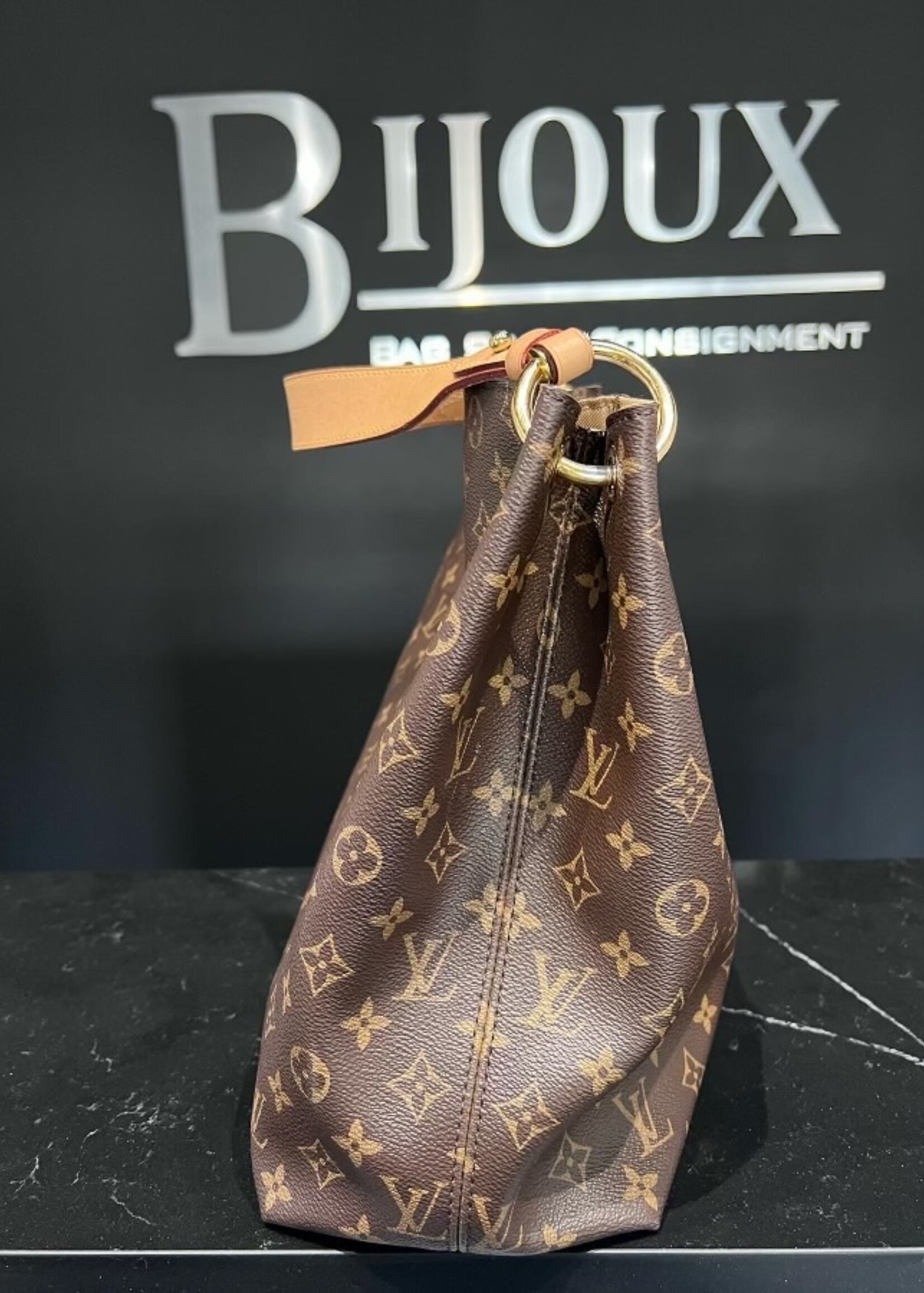 Louis Vuitton SOLD - Louis Vuitton Gracefull MM