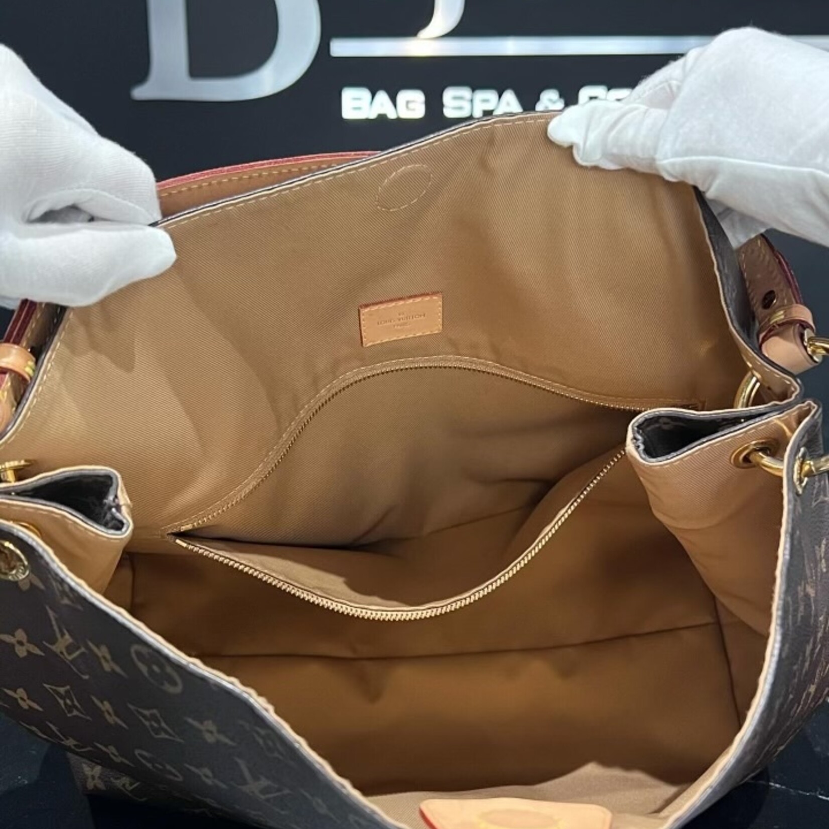 Louis Vuitton SOLD - Louis Vuitton Gracefull MM