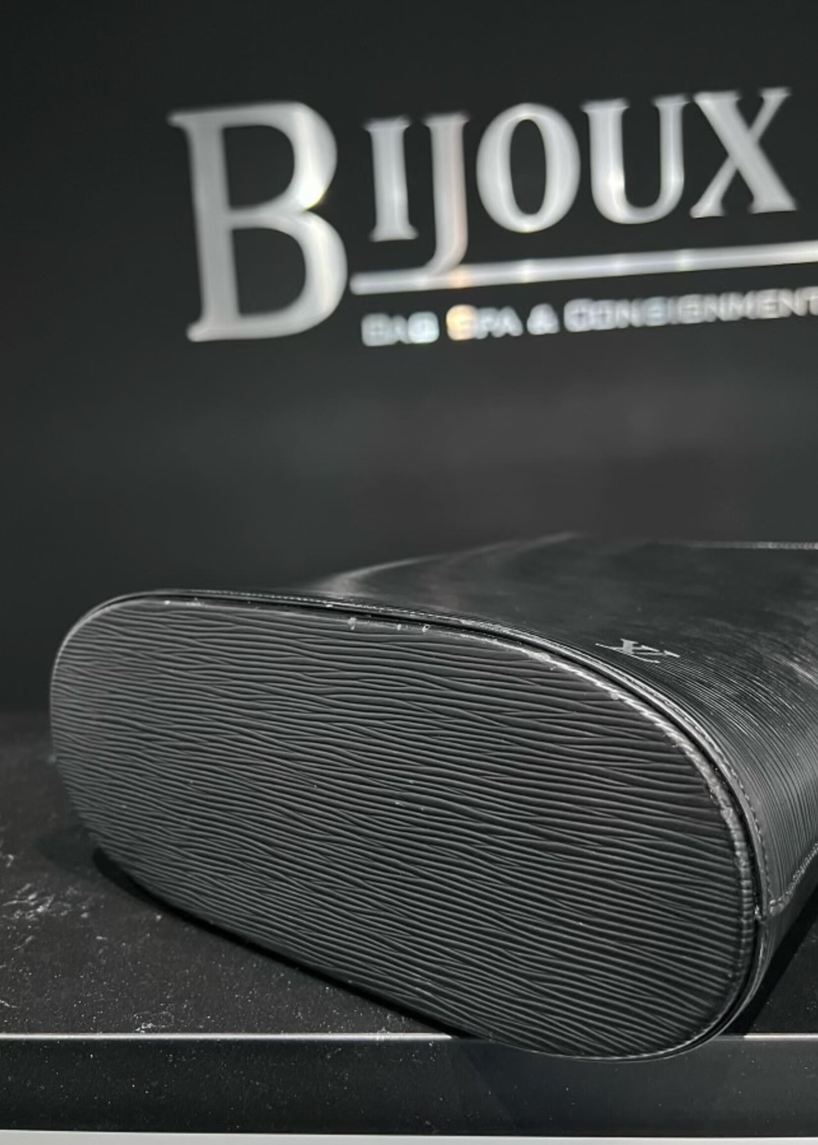 Louis Vuitton SOLD- Louis Vuitton Epi Verseau