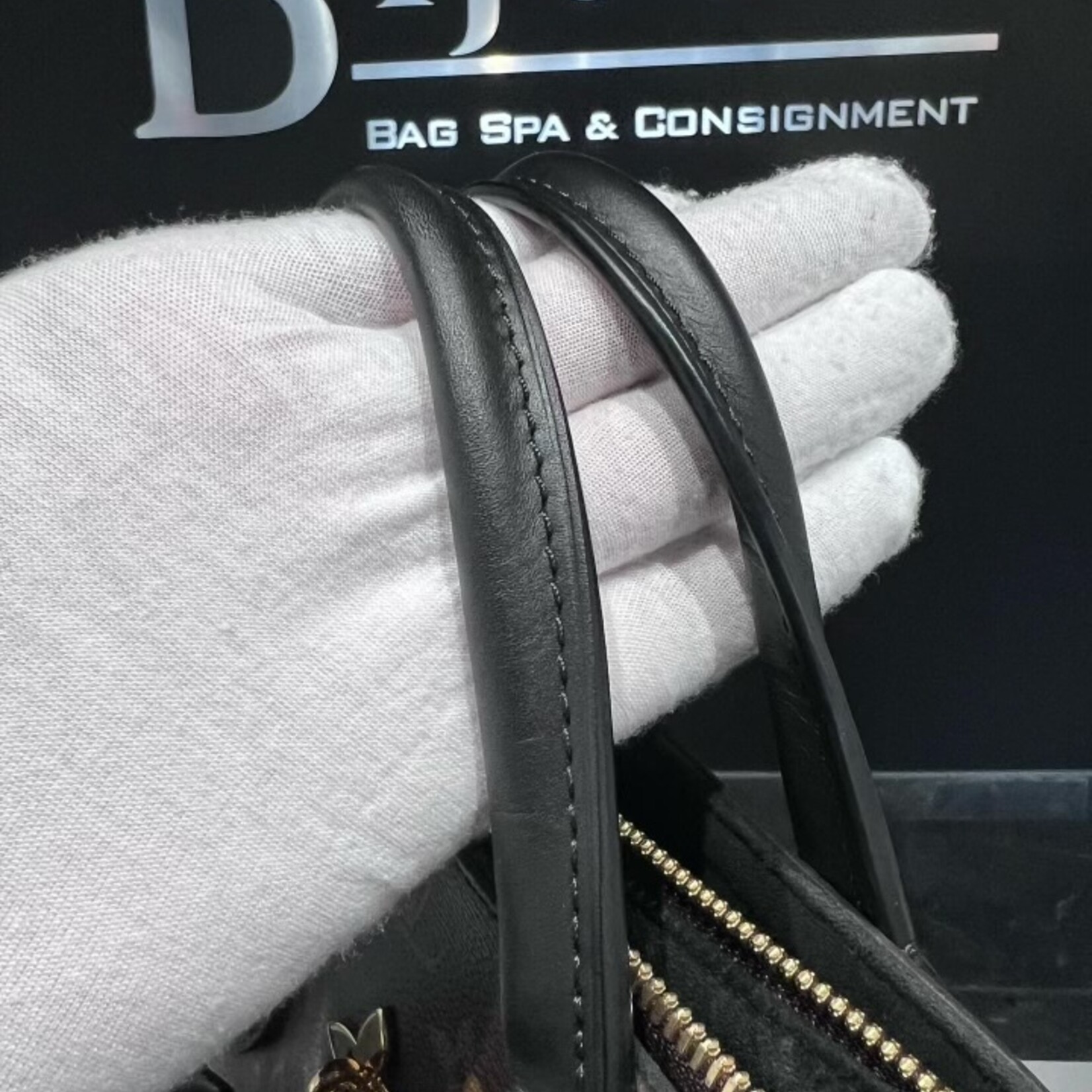 Louis Vuitton SOLD - Louis Vuitton Flower Zipped Tote Noir PM