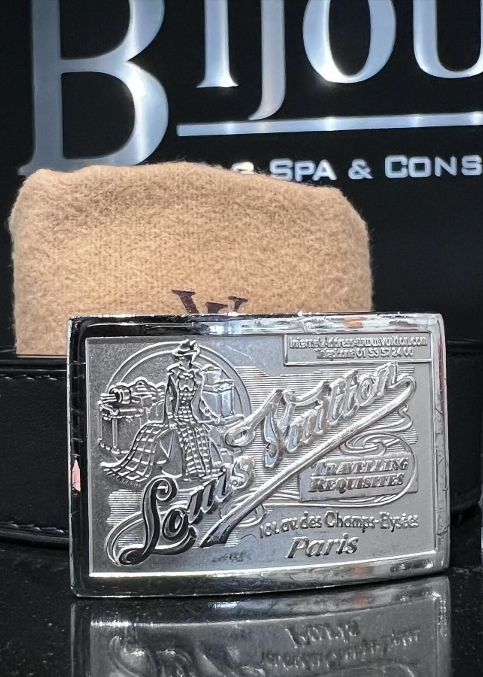 Louis Vuitton SOLD - Louis Vuitton Travelling Requisites Belt