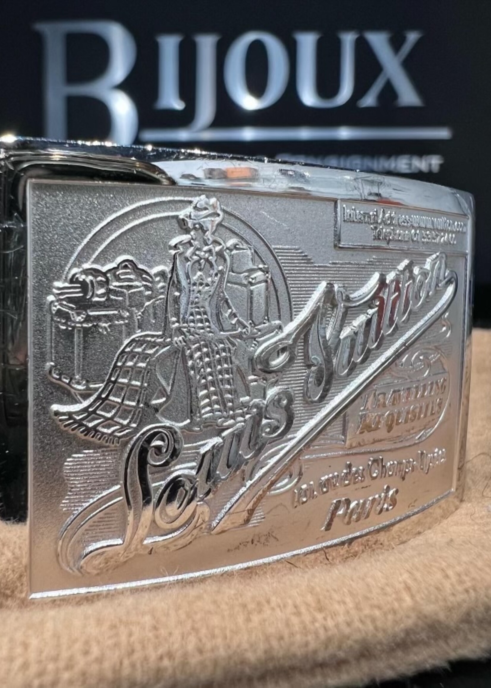 Louis Vuitton SOLD - Louis Vuitton Travelling Requisites Belt