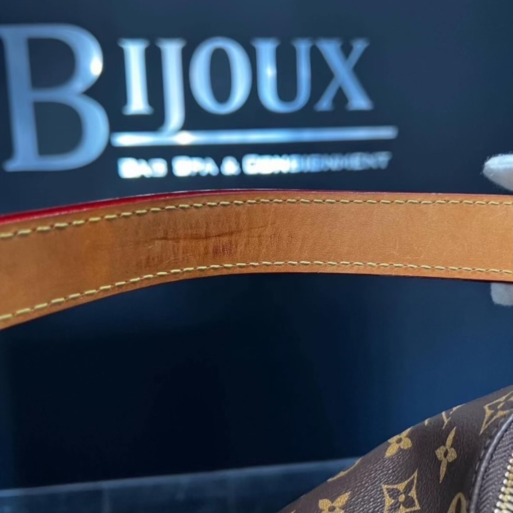 Louis Vuitton SOLD - Louis Vuitton Monogram Berri MM