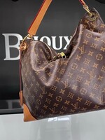 Louis Vuitton SOLD - Louis Vuitton Monogram Berri MM
